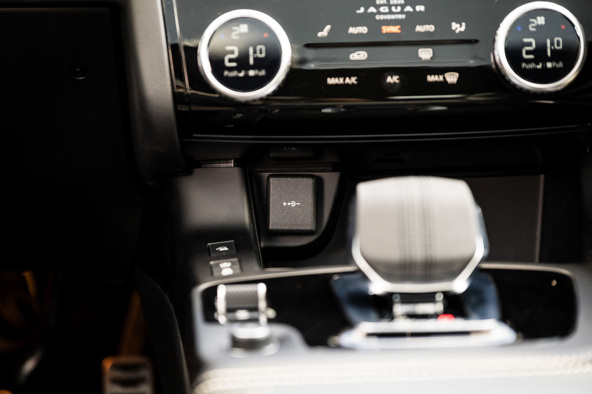 Jaguar E-Pace P200 Flexfuel R-Dynamic SE 4×4