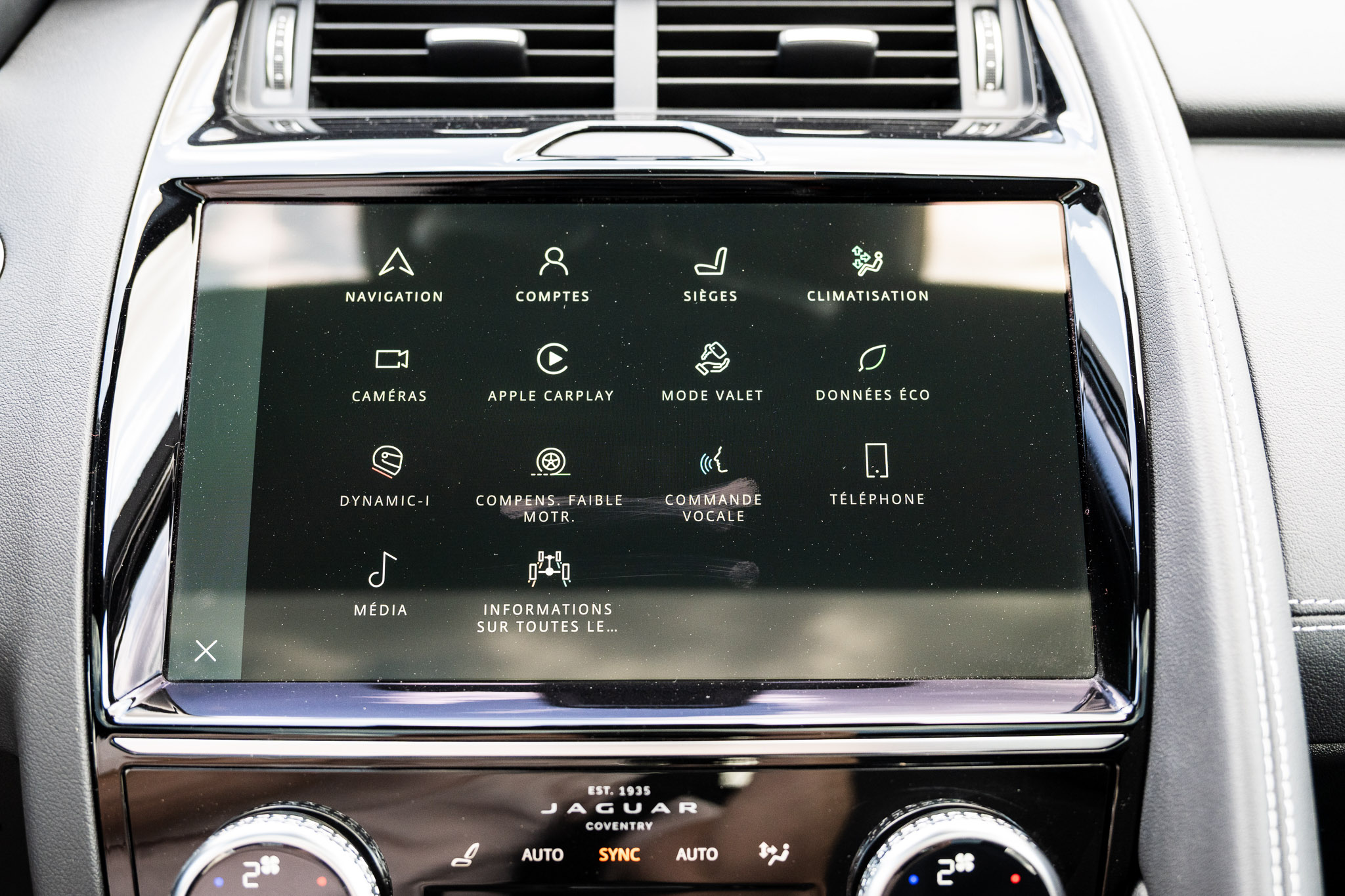 Jaguar E-Pace P200 Flexfuel R-Dynamic SE 4×4