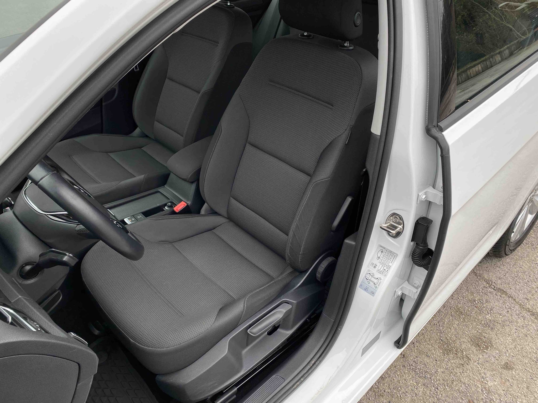 VOLKSWAGEN GOLF 1.4 TSi MULTIFUEL
