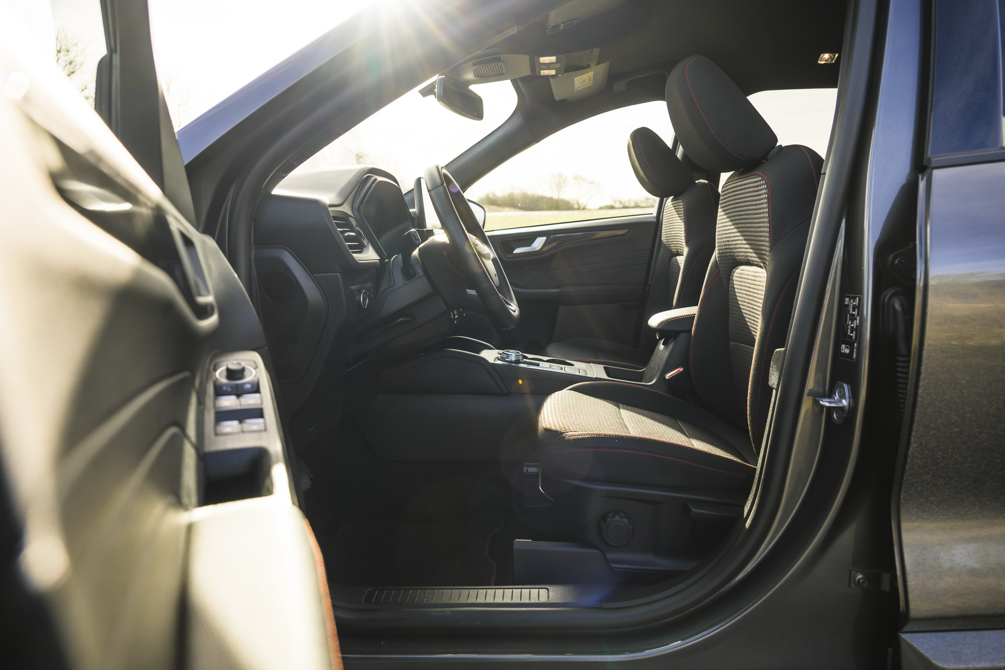 FORD KUGA 2.5 HYBRID FLEXIFUEL ST-Line