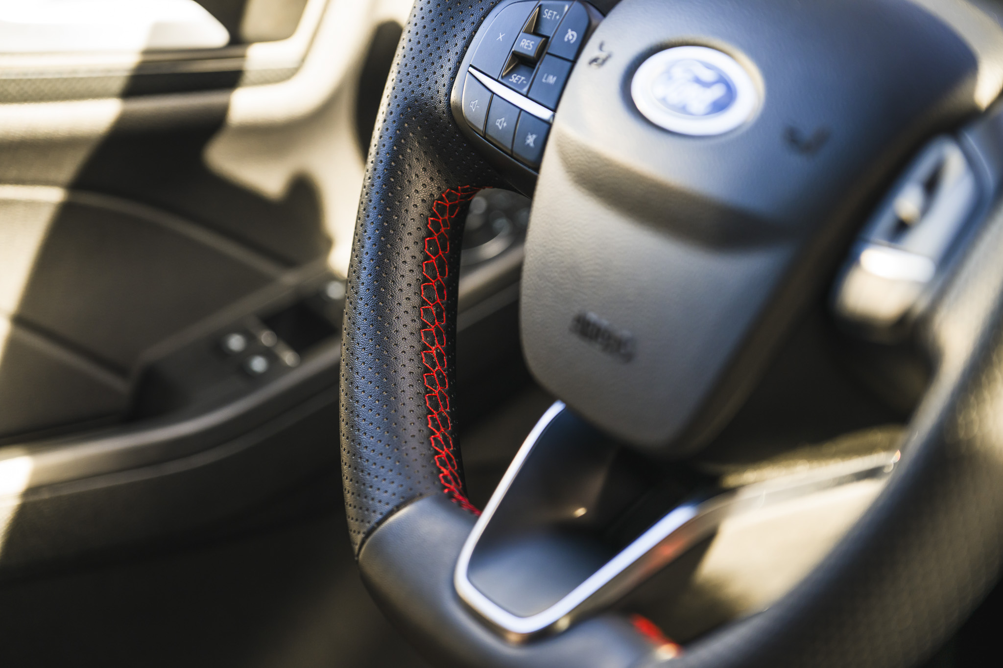 FORD KUGA 2.5 HYBRID FLEXIFUEL ST-Line