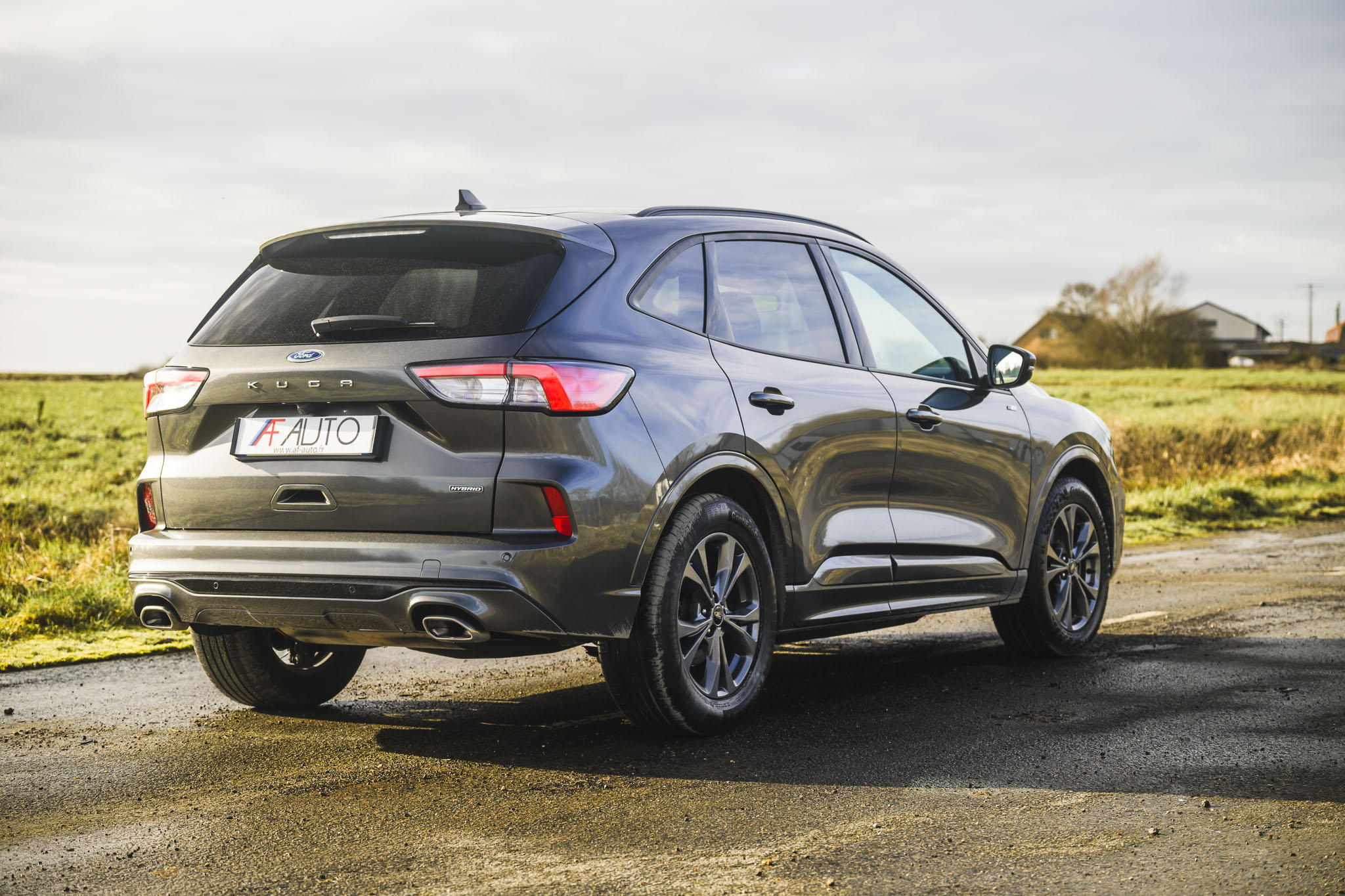 FORD KUGA 2.5 HYBRID FLEXIFUEL ST-Line