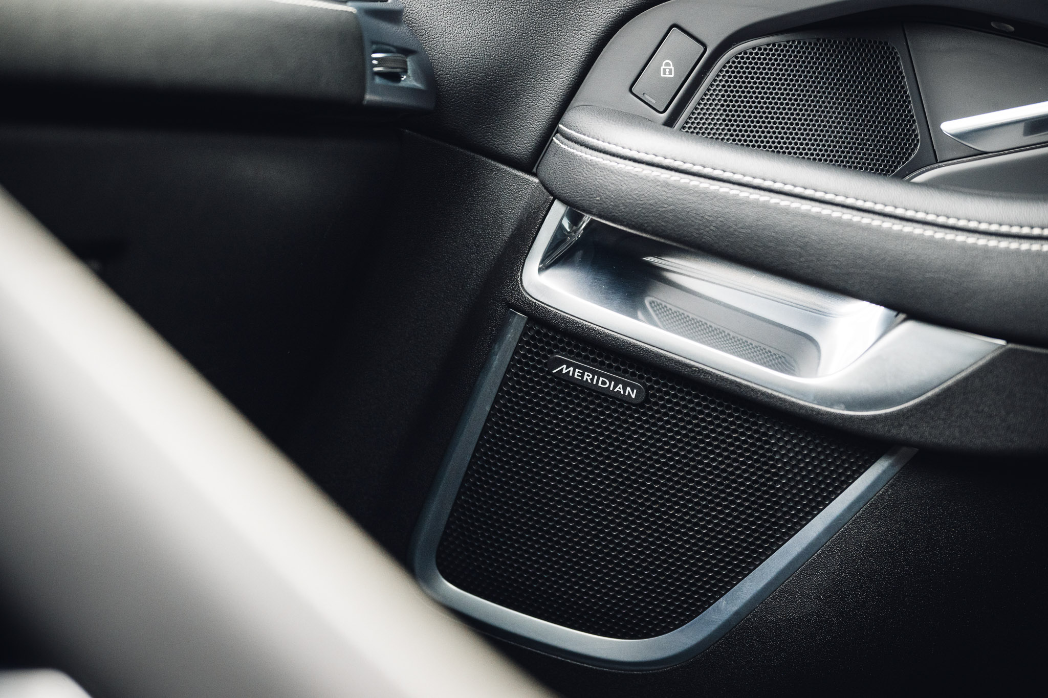 Jaguar E-Pace P200 Flexfuel R-Dynamic SE 4×4