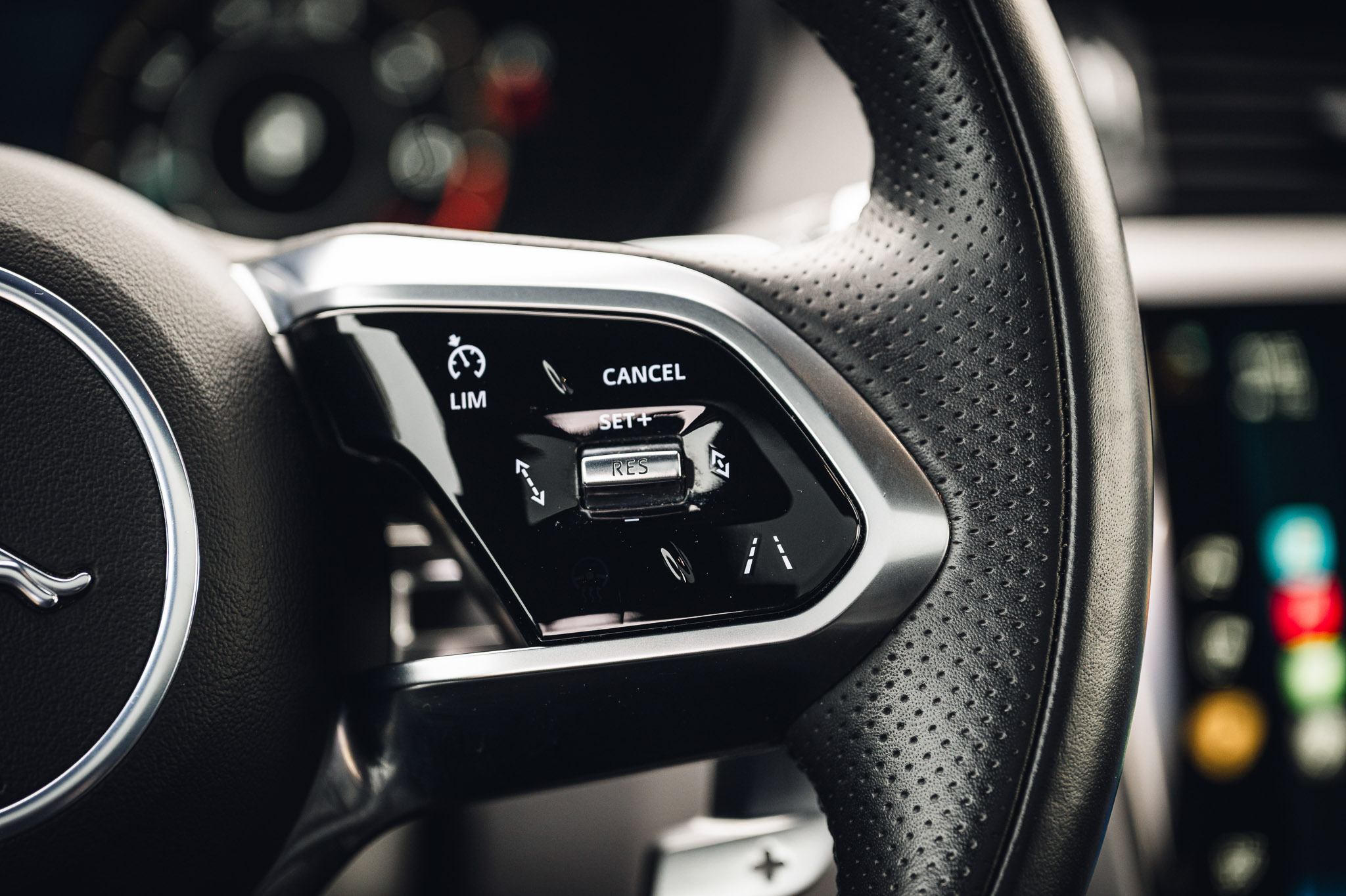 Jaguar E-Pace P200 Flexfuel R-Dynamic SE 4×4