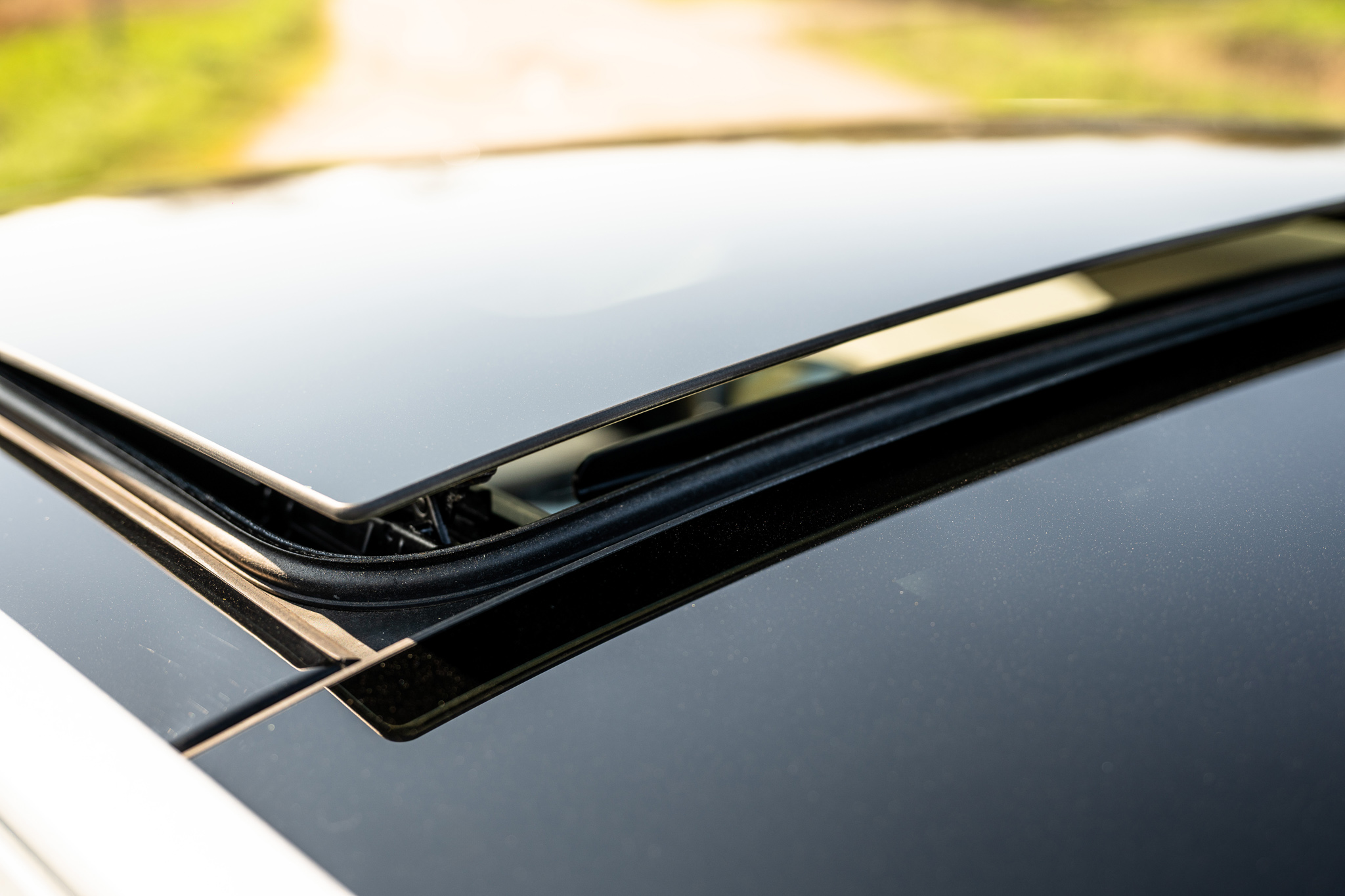 FORD KUGA 2.5 HYBRID FLEXIFUEL Titanium