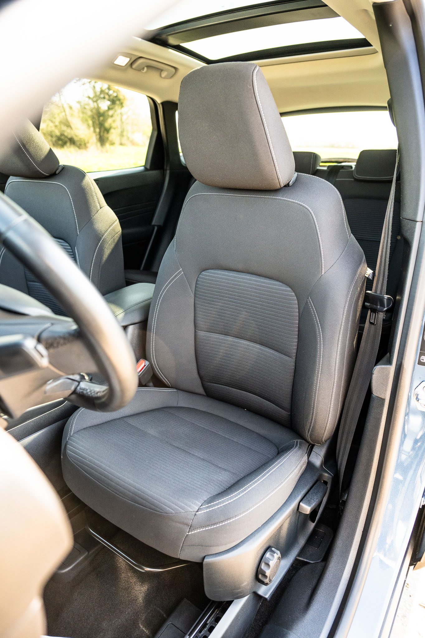 FORD KUGA 2.5 HYBRID FLEXIFUEL Titanium