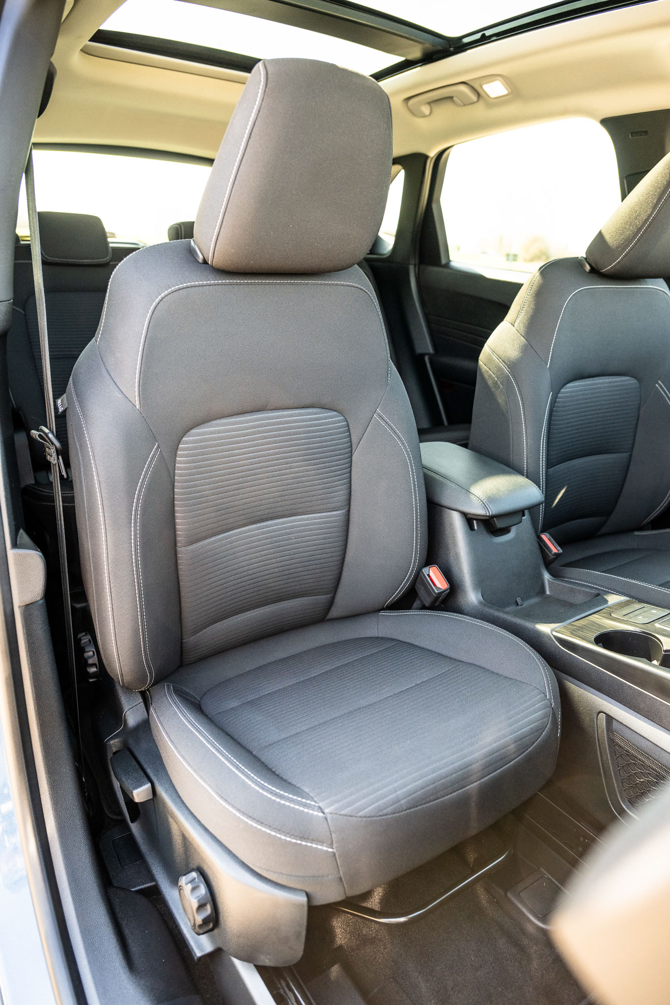 FORD KUGA 2.5 HYBRID FLEXIFUEL Titanium