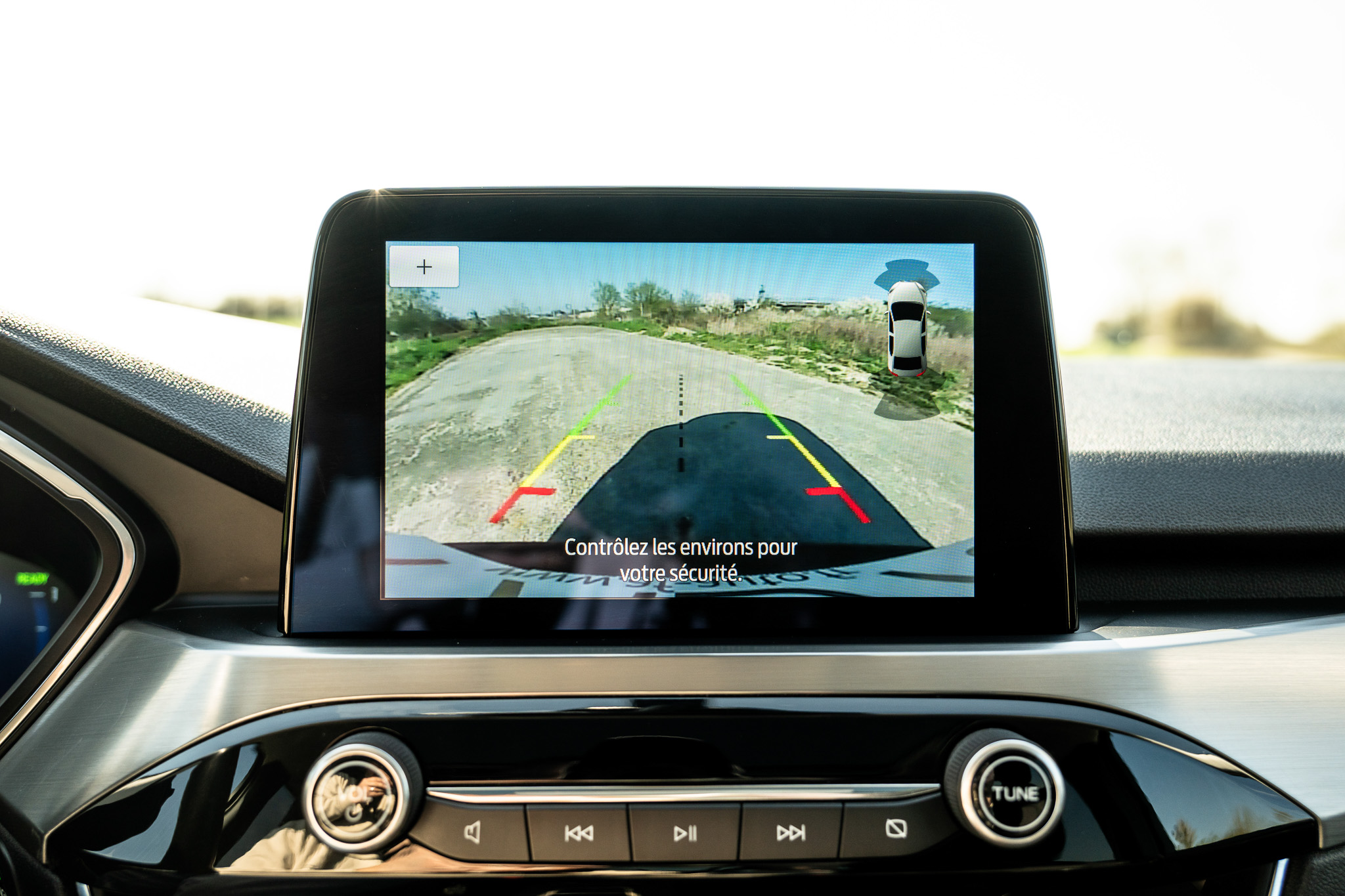 FORD KUGA 2.5 HYBRID FLEXIFUEL Titanium