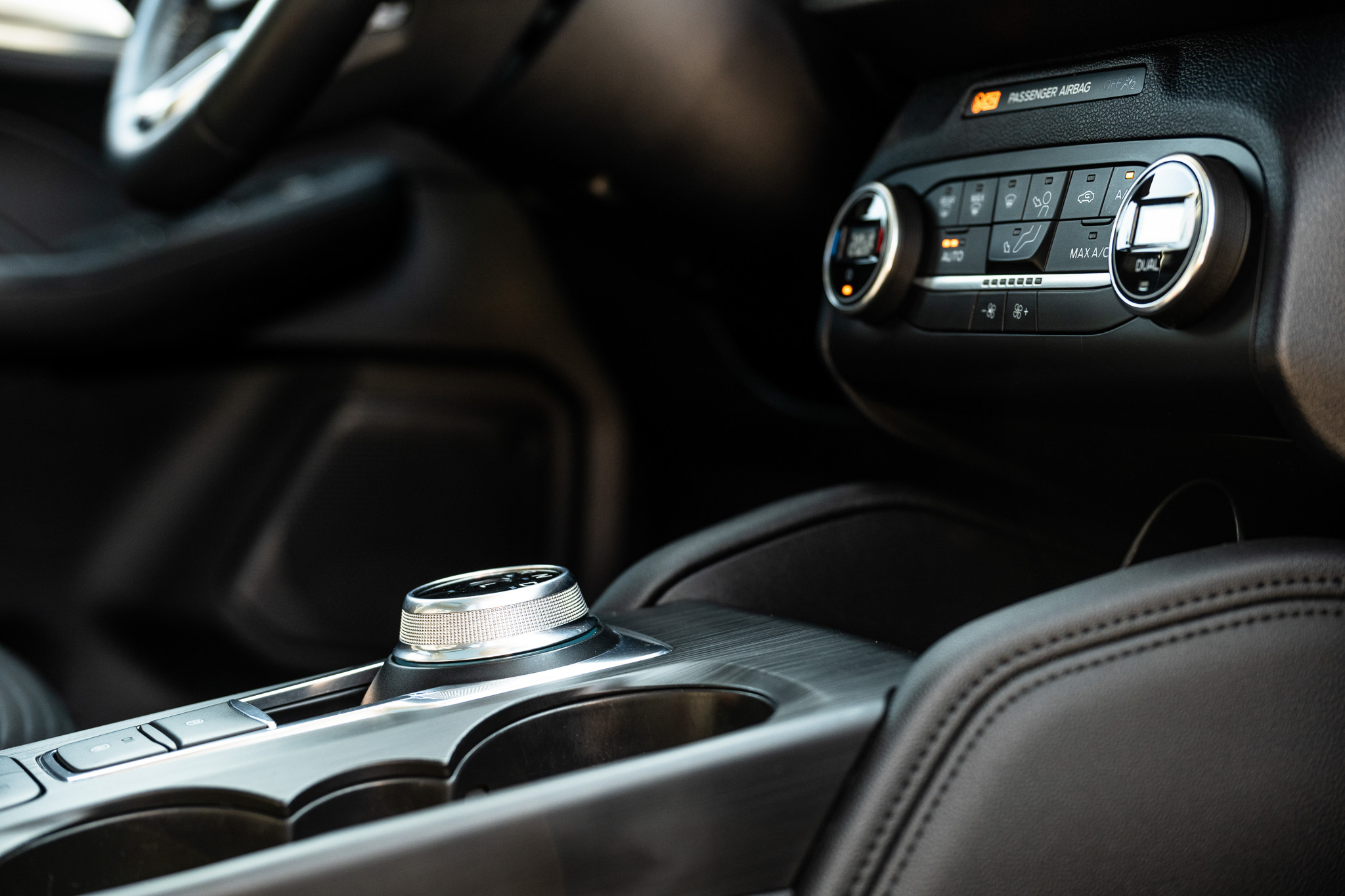 FORD KUGA 2.5 HYBRID FLEXIFUEL Titanium