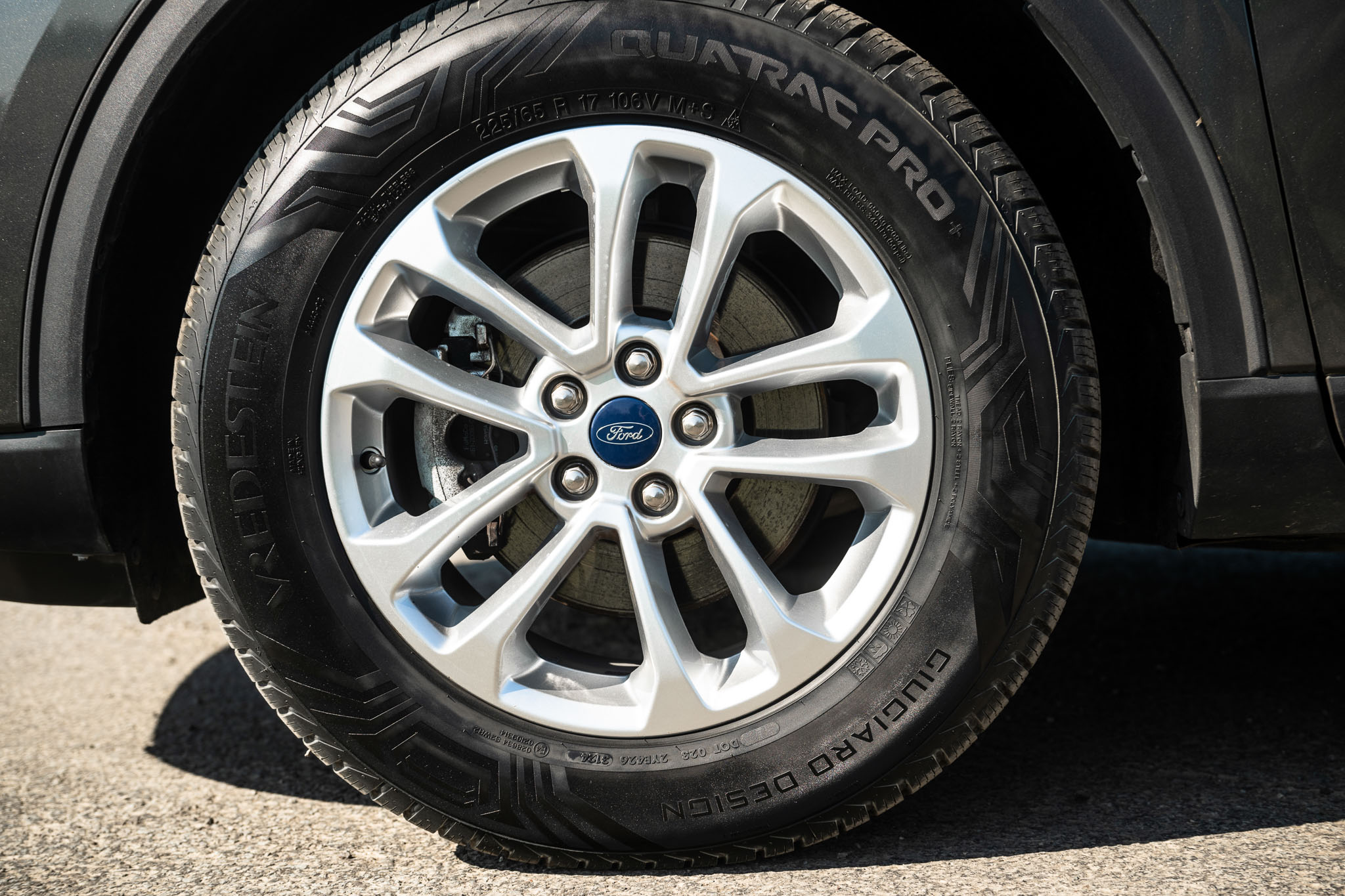 FORD KUGA 2.5 HYBRID FLEXIFUEL Titanium