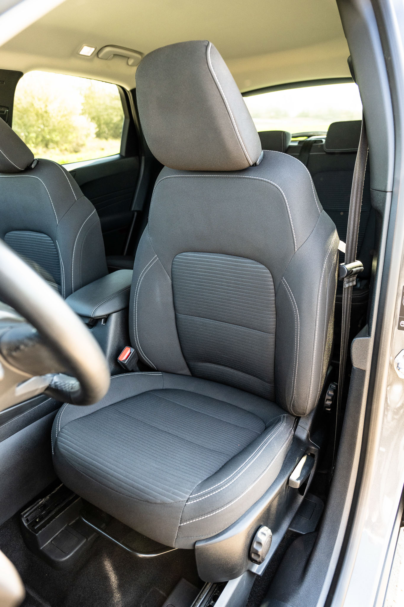 FORD KUGA 2.5 HYBRID FLEXIFUEL Titanium