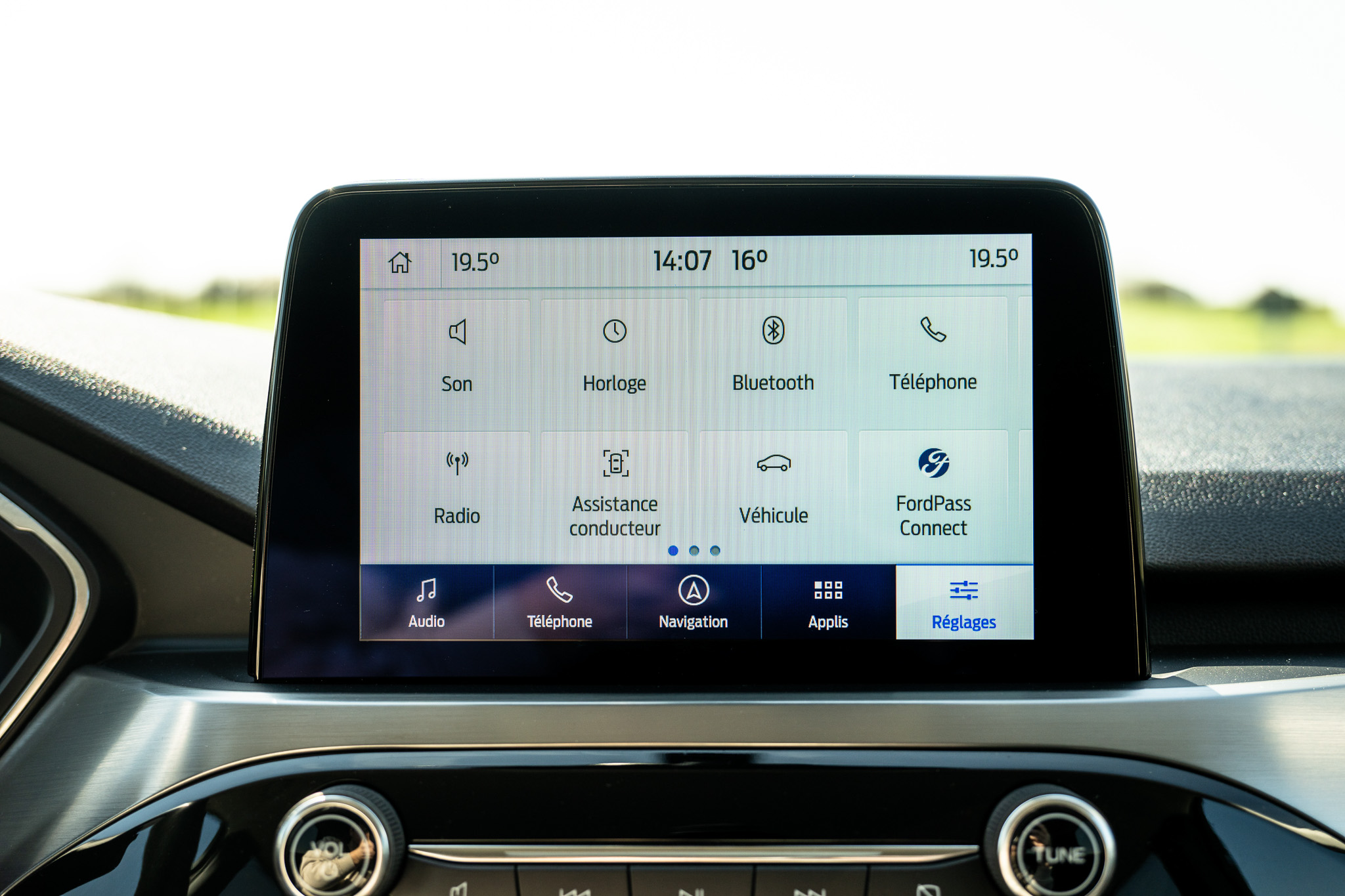 FORD KUGA 2.5 HYBRID FLEXIFUEL Titanium