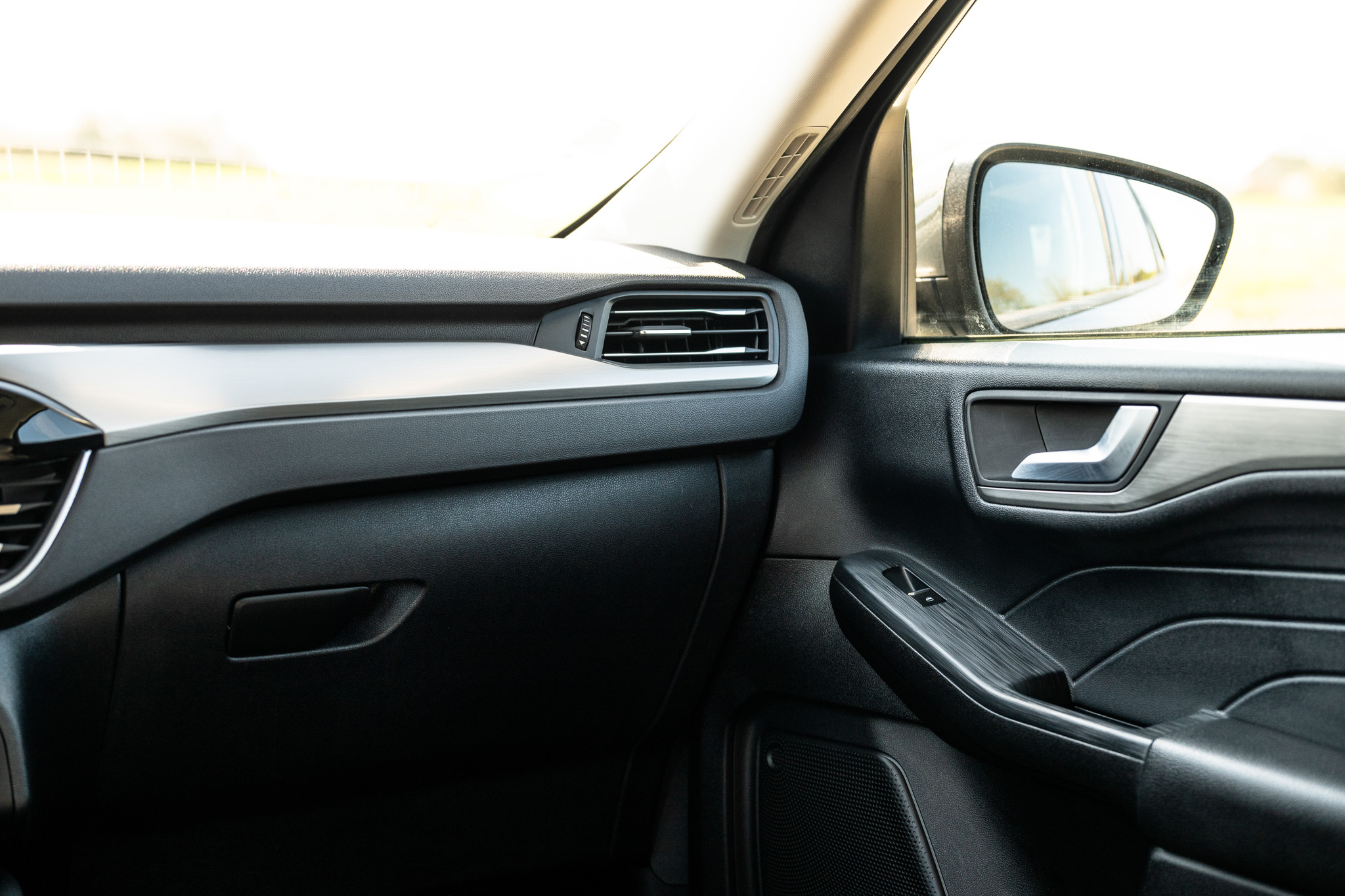 FORD KUGA 2.5 HYBRID FLEXIFUEL Titanium