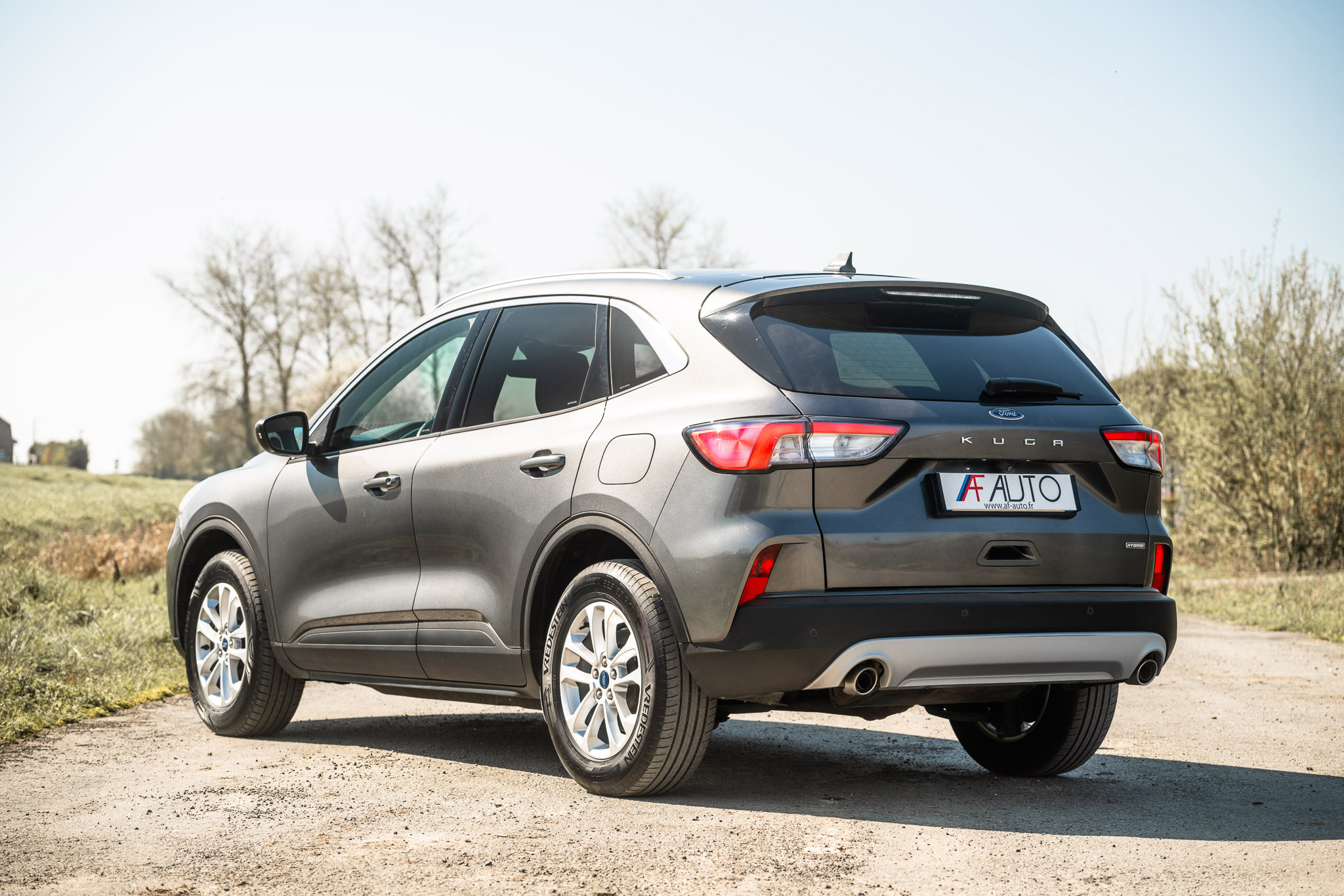 FORD KUGA 2.5 HYBRID FLEXIFUEL Titanium