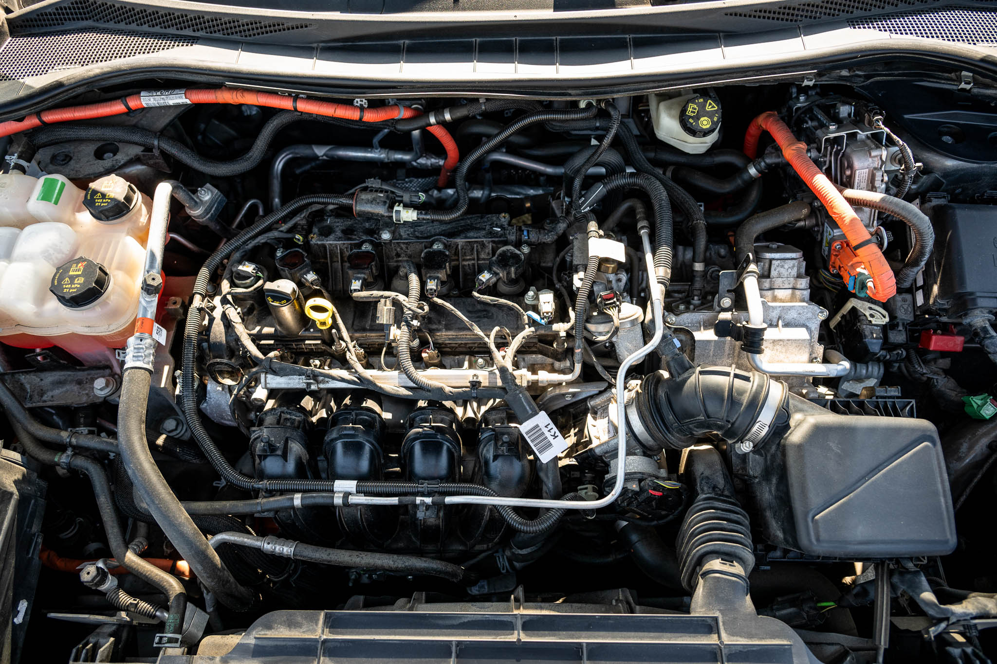 FORD KUGA 2.5 HYBRID FLEXIFUEL Titanium