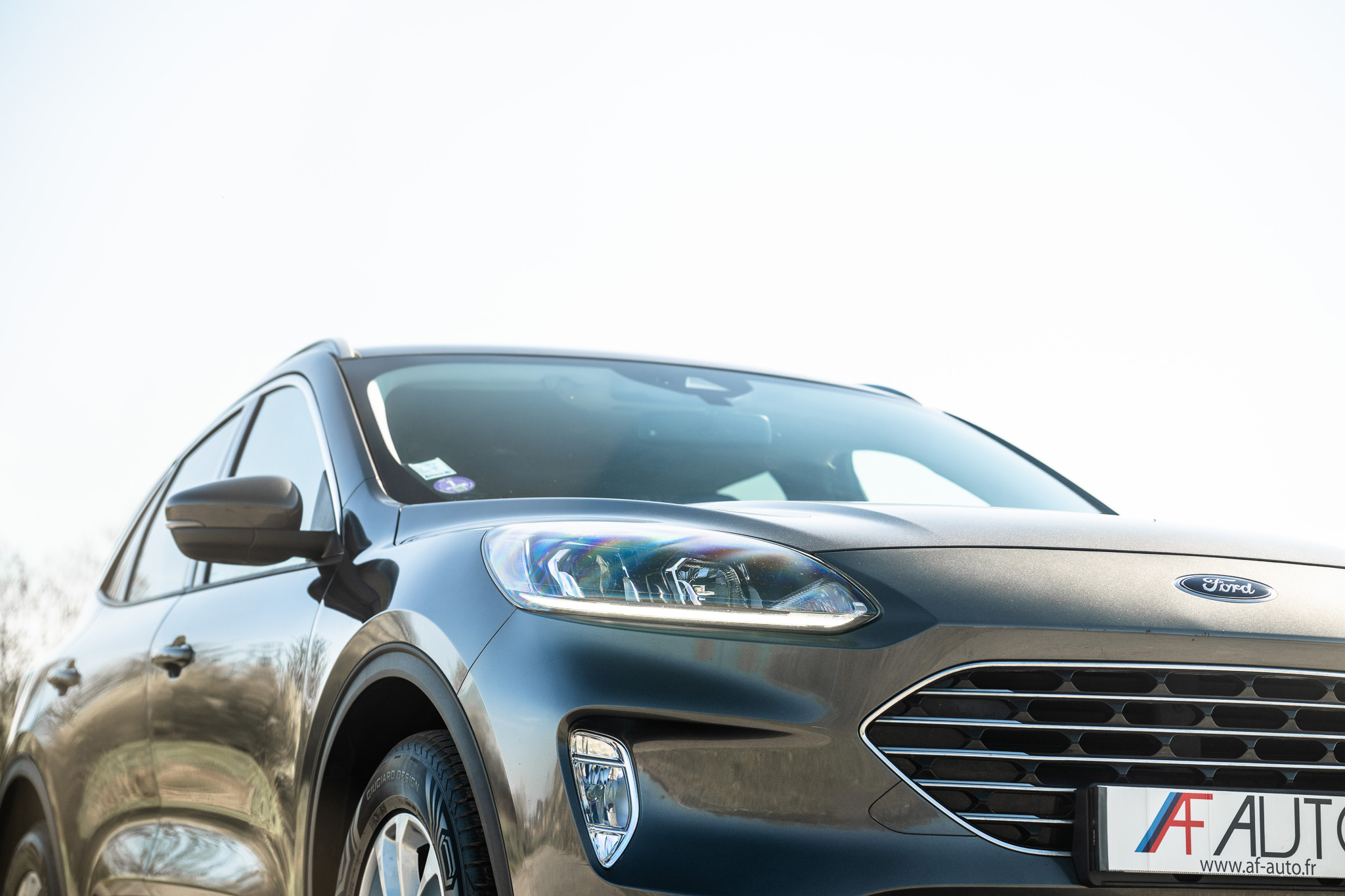 FORD KUGA 2.5 HYBRID FLEXIFUEL Titanium