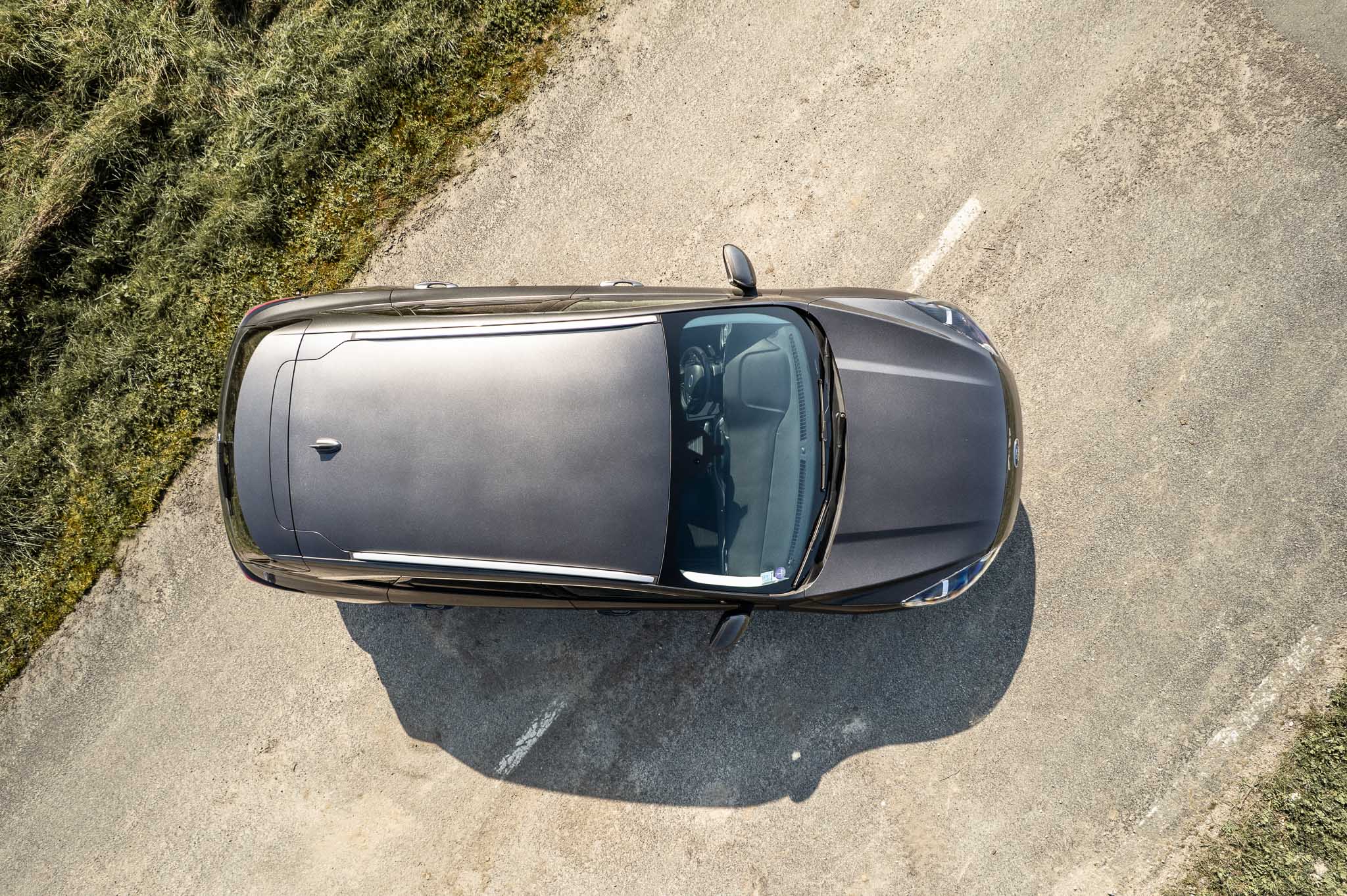 FORD KUGA 2.5 HYBRID FLEXIFUEL Titanium