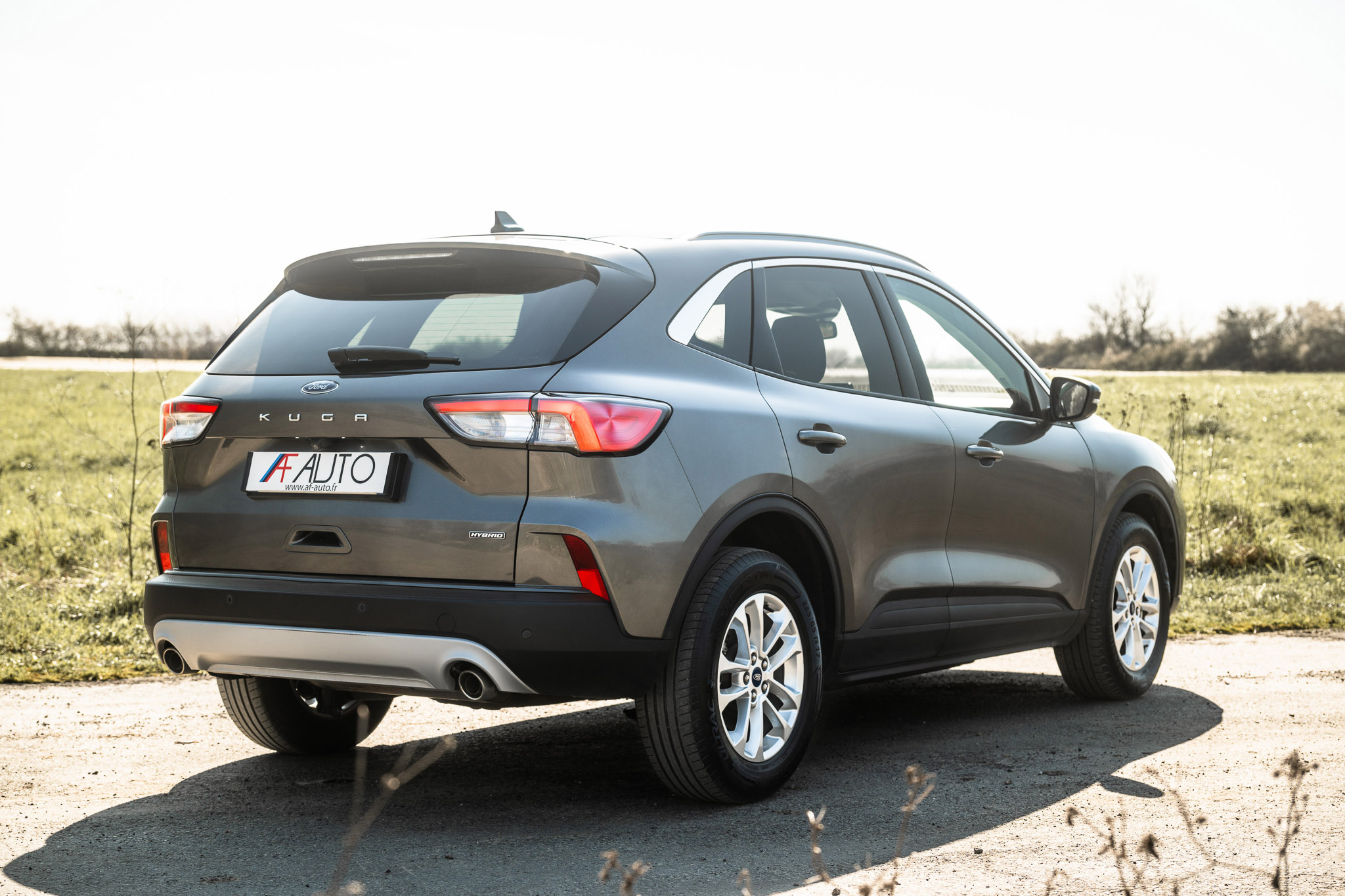 FORD KUGA 2.5 HYBRID FLEXIFUEL Titanium