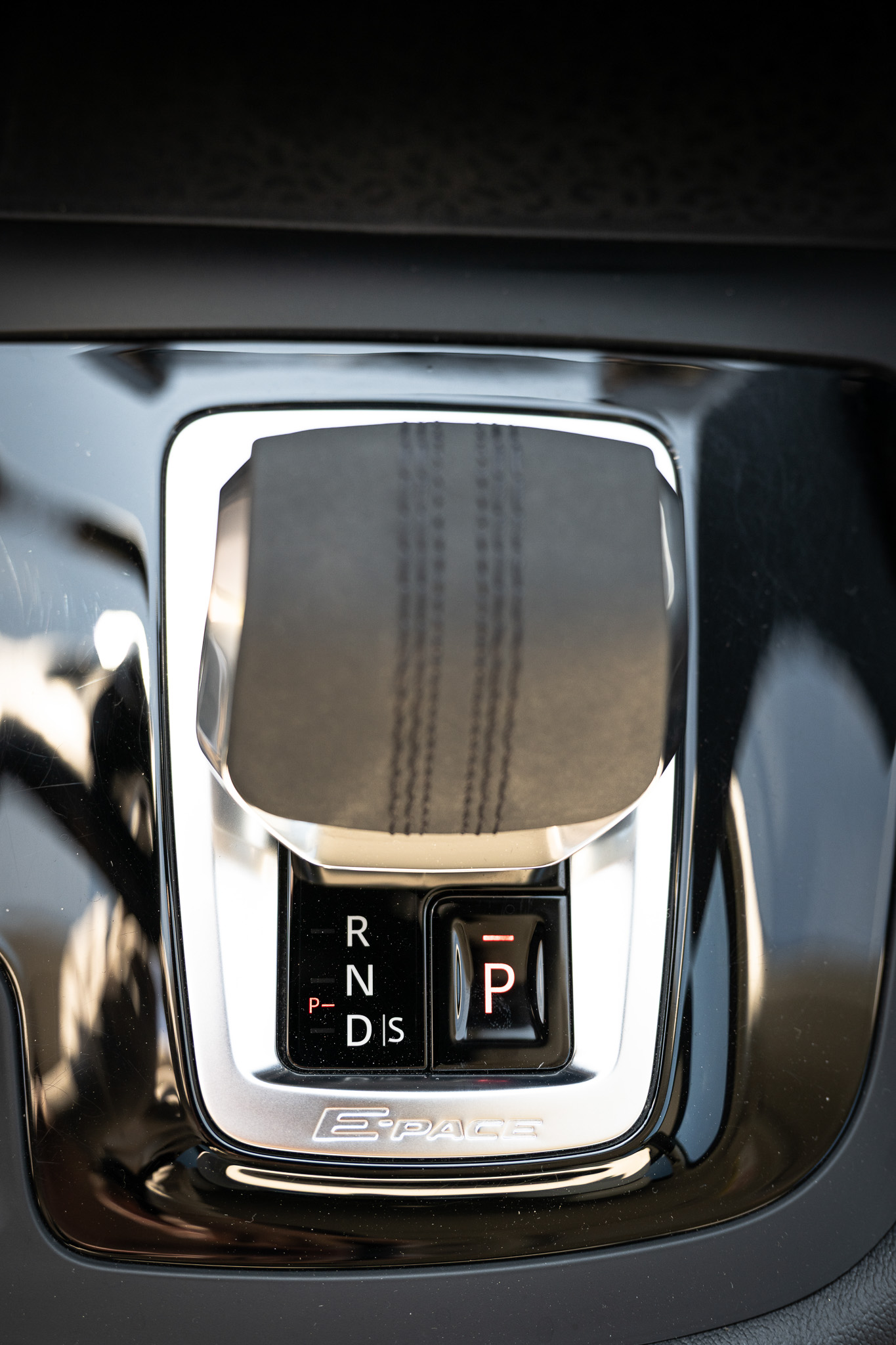Jaguar E-Pace P200 Flexfuel SE AWD