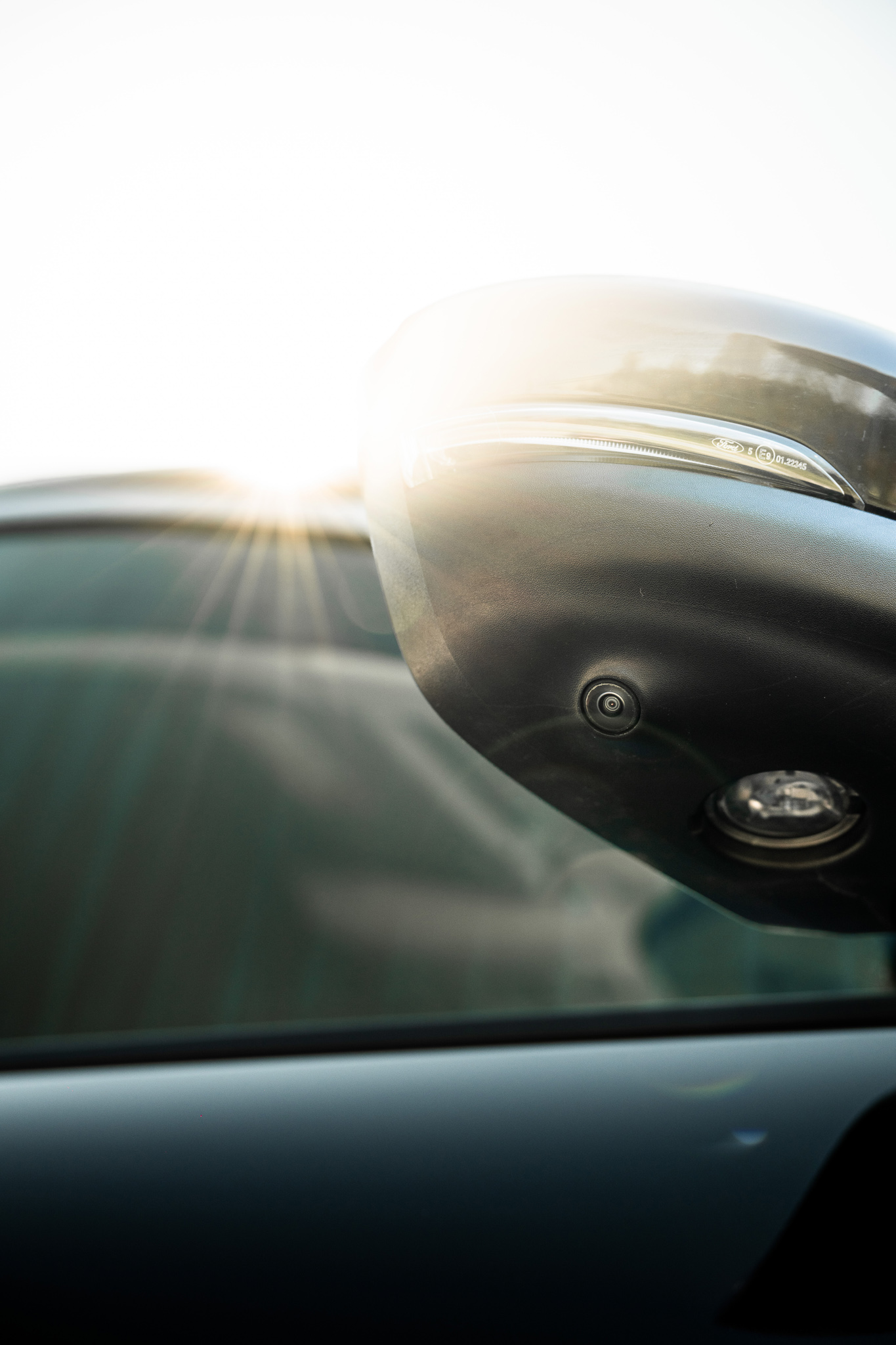 FORD KUGA 2.5 HYBRID FLEXIFUEL Titanium