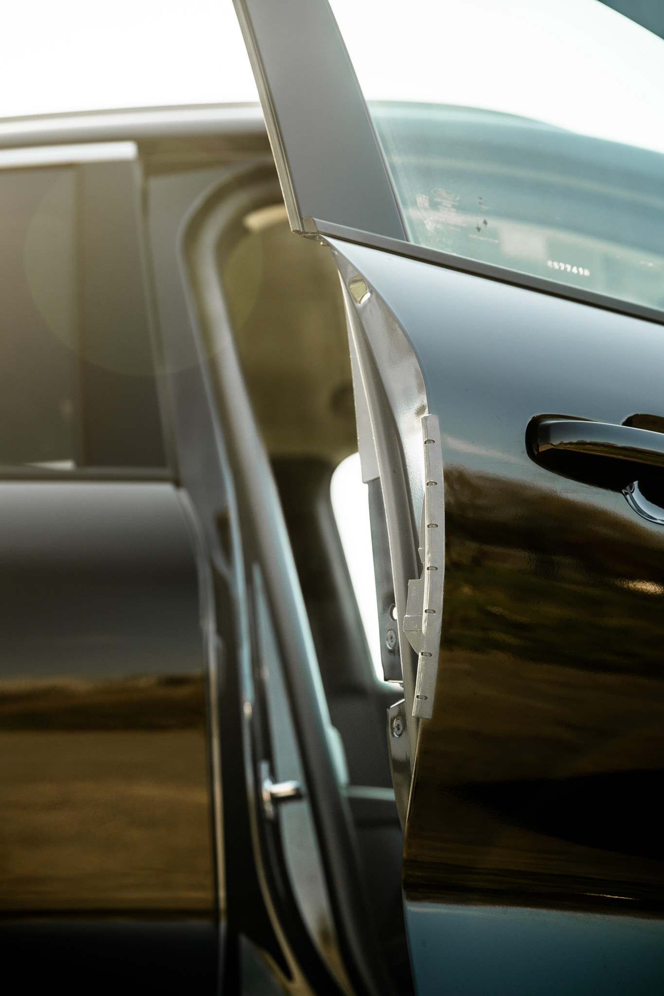 FORD KUGA 2.5 HYBRID FLEXIFUEL Titanium