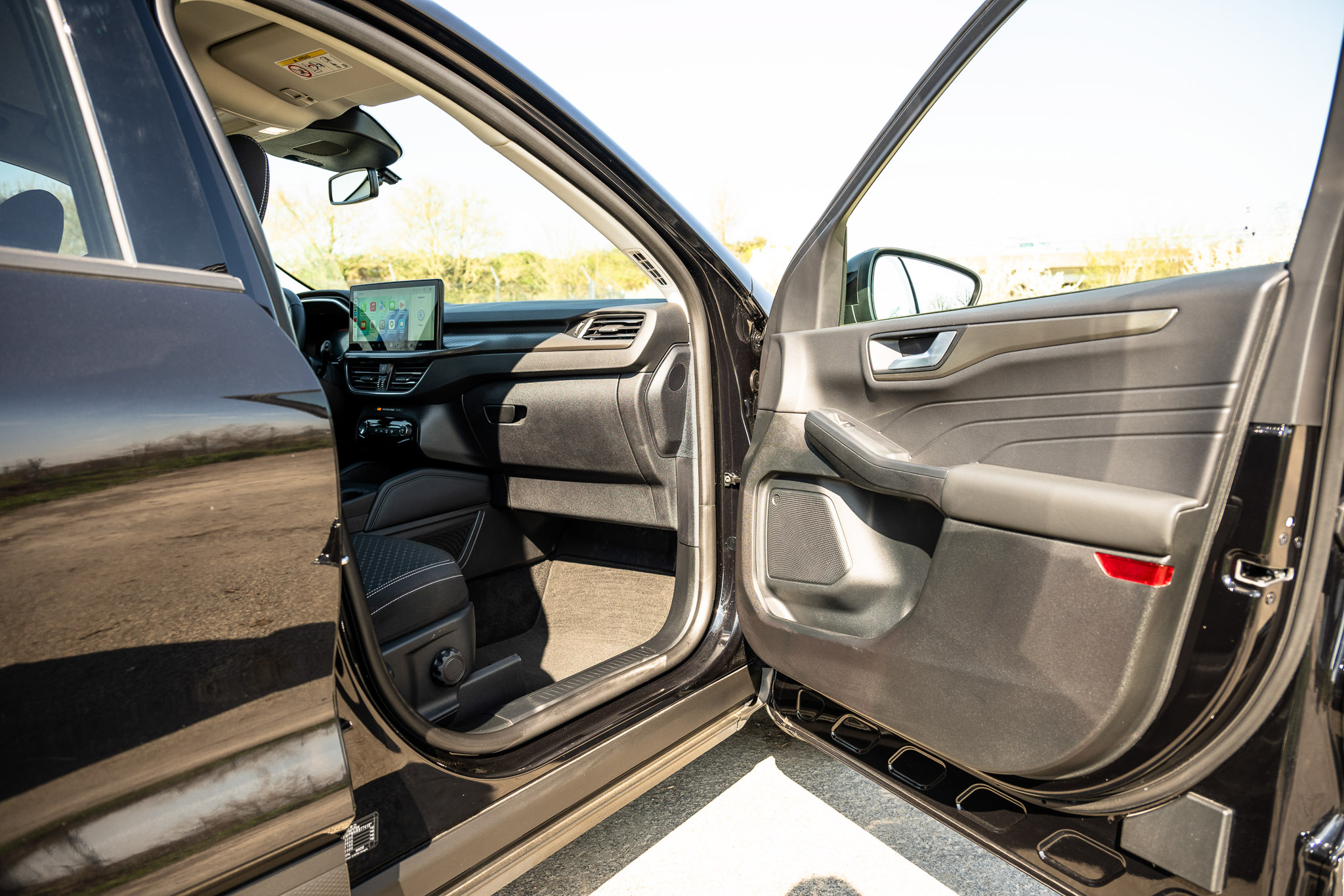 FORD KUGA 2.5 HYBRID FLEXIFUEL Titanium