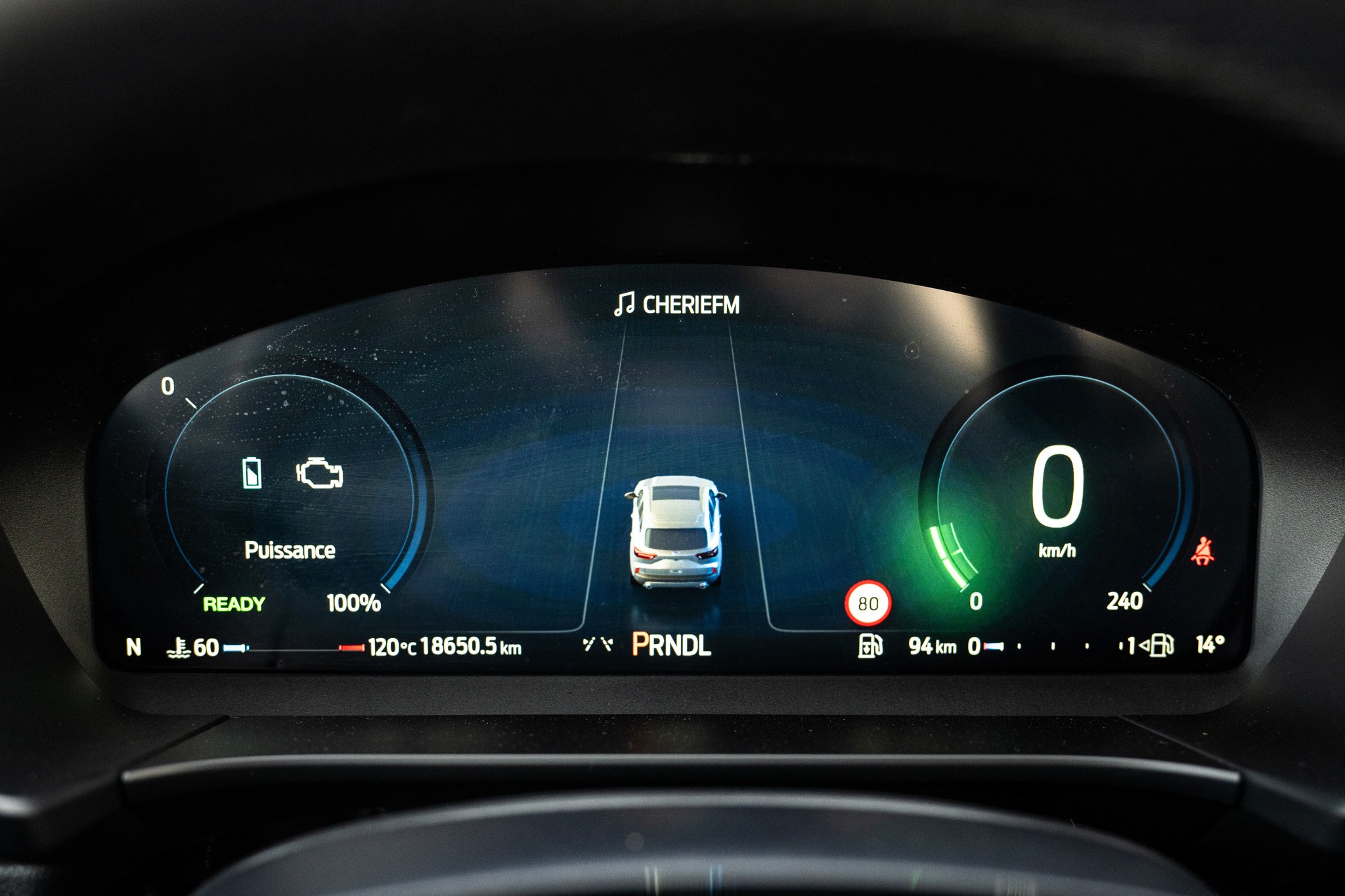 FORD KUGA 2.5 HYBRID FLEXIFUEL Titanium