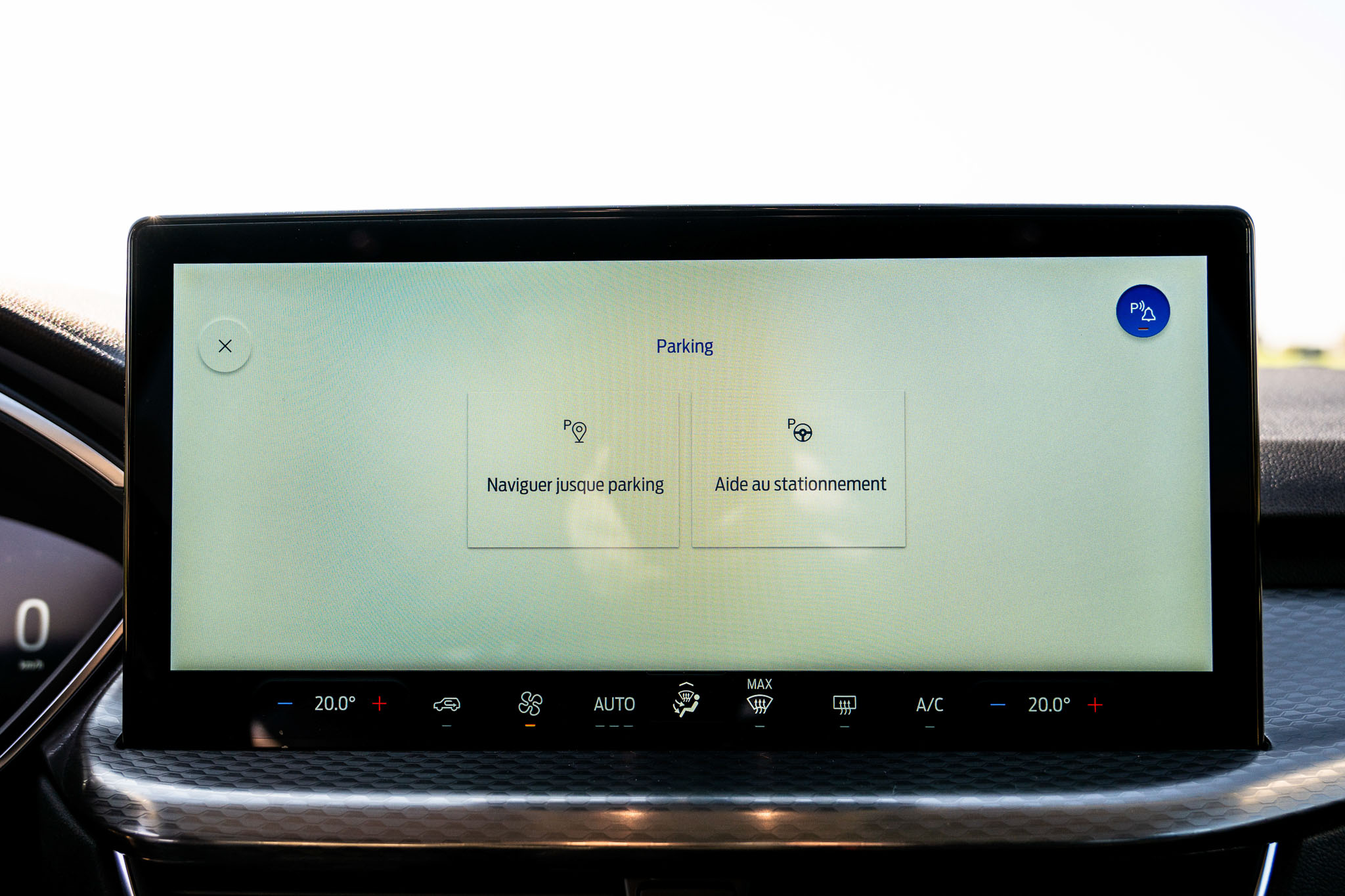 FORD KUGA 2.5 HYBRID FLEXIFUEL Titanium