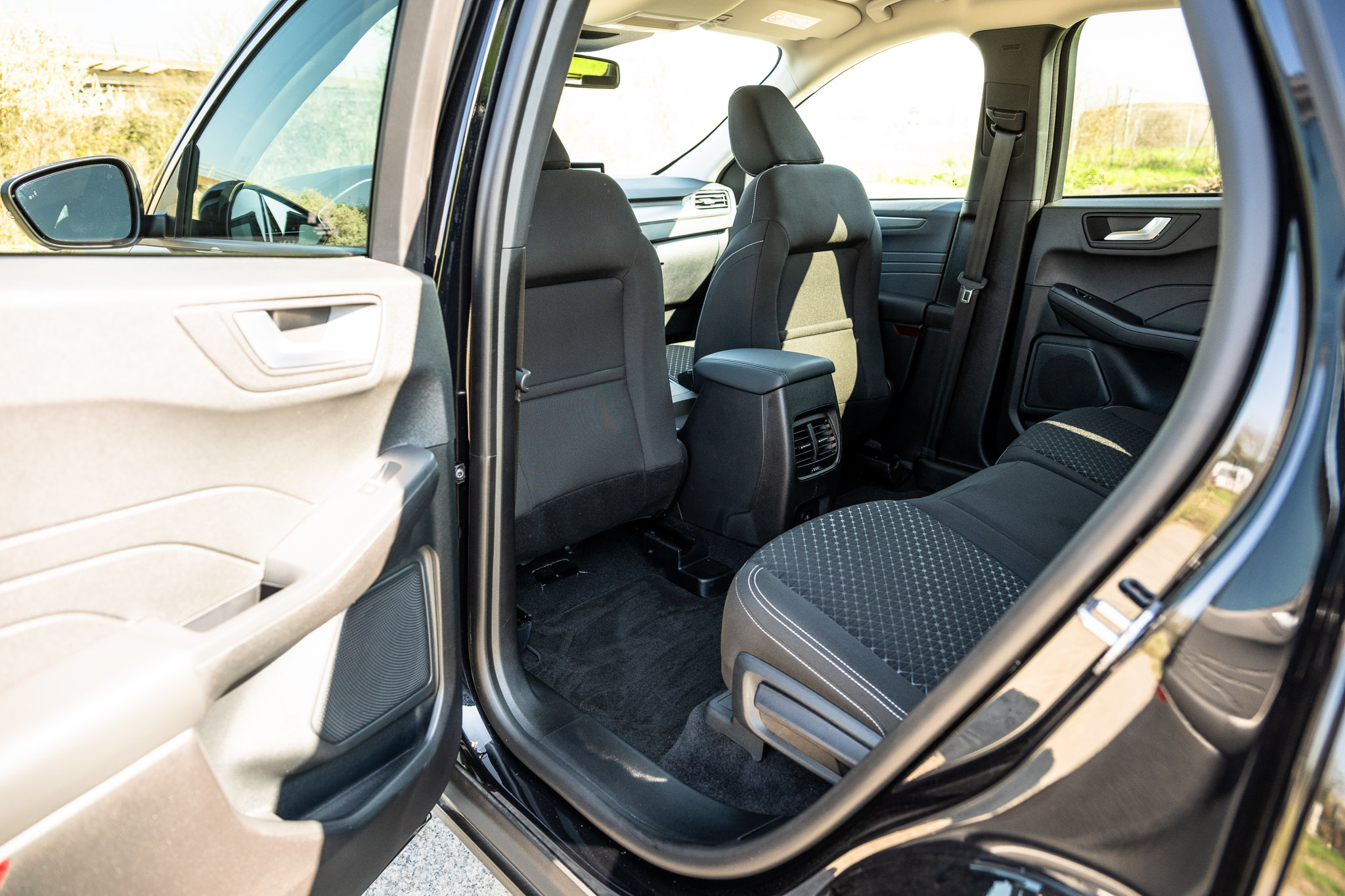 FORD KUGA 2.5 HYBRID FLEXIFUEL Titanium