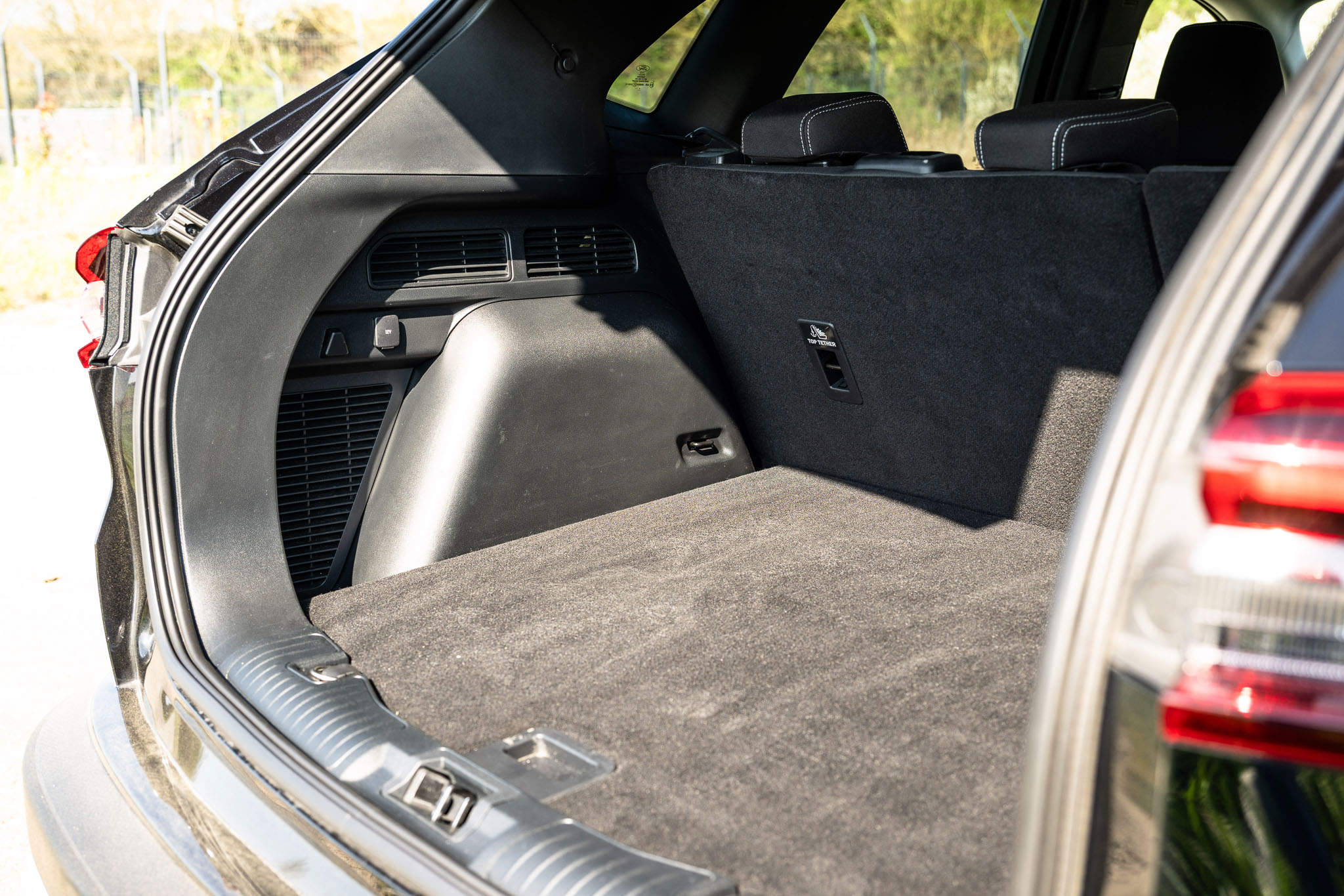 FORD KUGA 2.5 HYBRID FLEXIFUEL Titanium