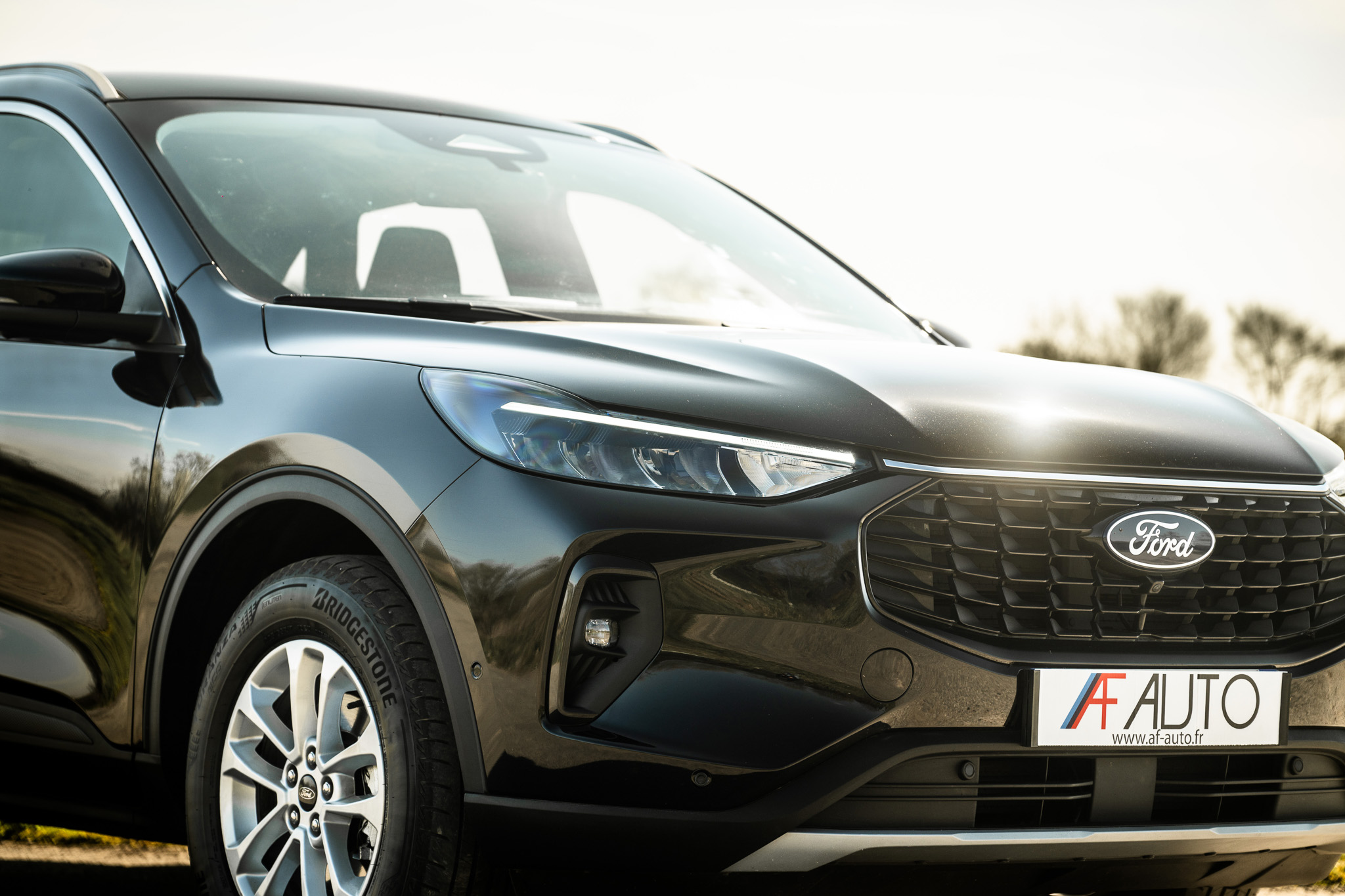 FORD KUGA 2.5 HYBRID FLEXIFUEL Titanium