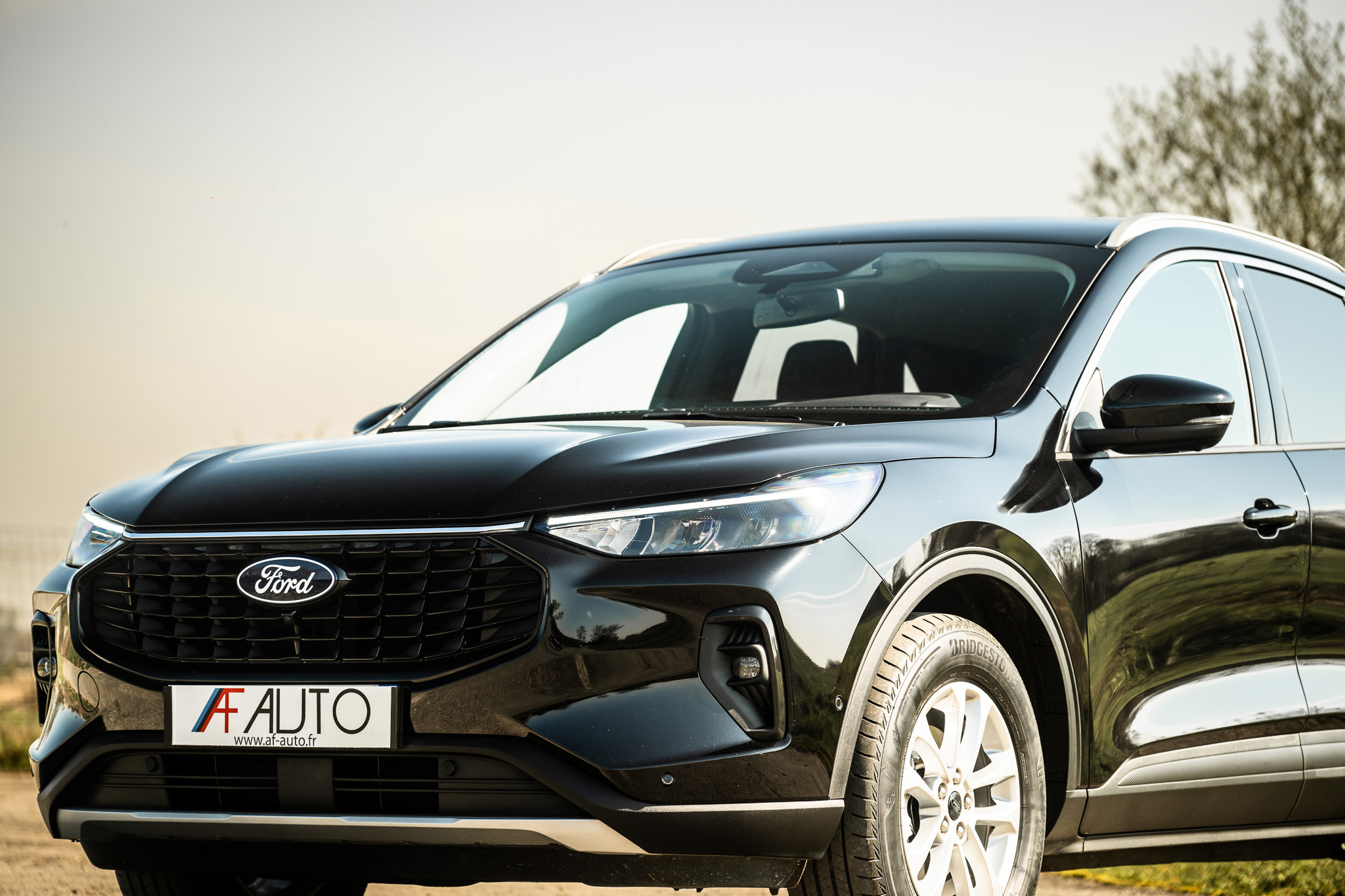FORD KUGA 2.5 HYBRID FLEXIFUEL Titanium