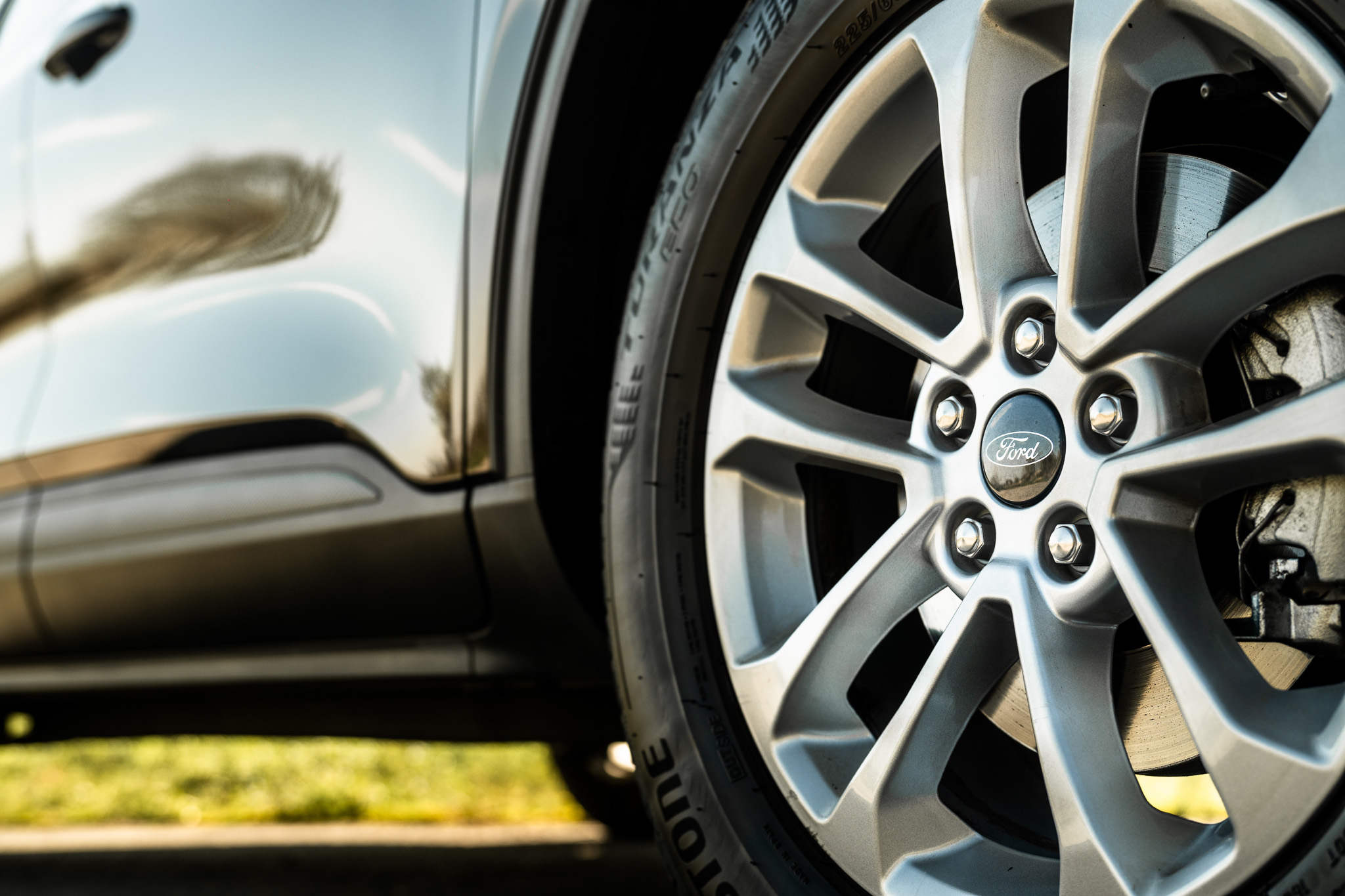 FORD KUGA 2.5 HYBRID FLEXIFUEL Titanium