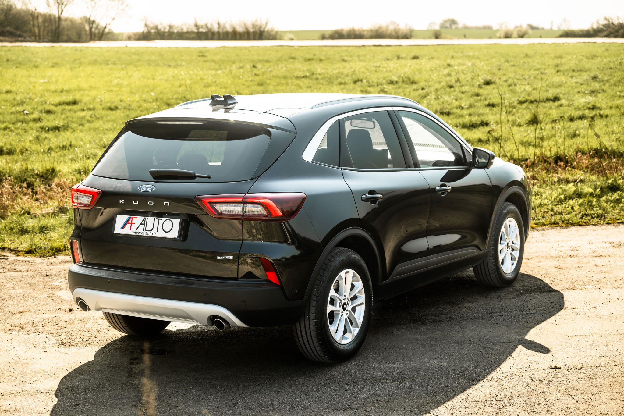 FORD KUGA 2.5 HYBRID FLEXIFUEL Titanium
