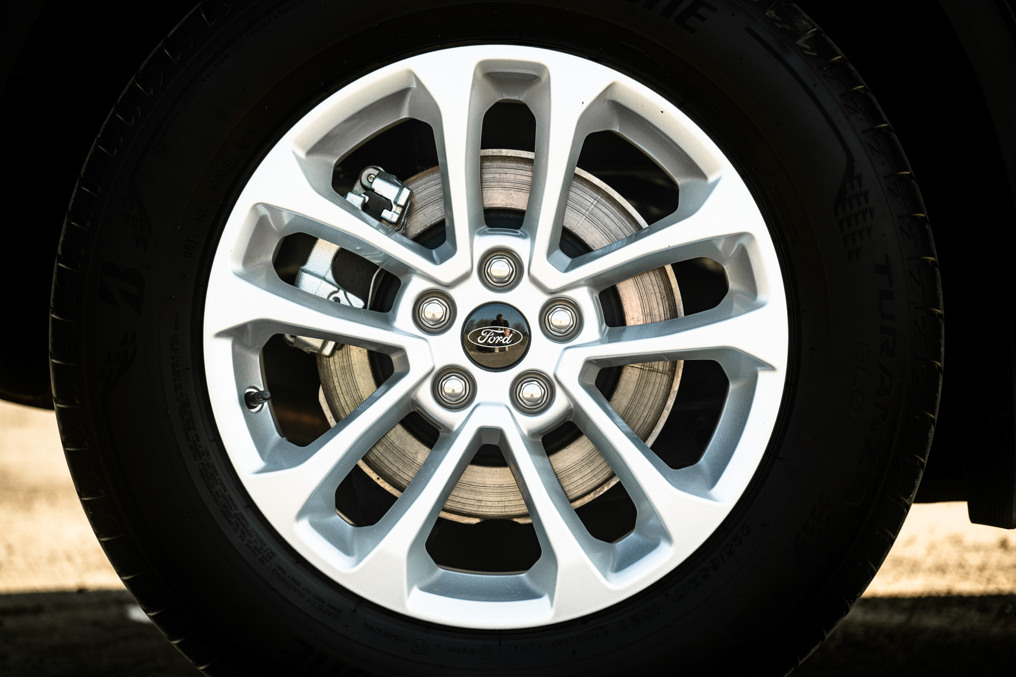 FORD KUGA 2.5 HYBRID FLEXIFUEL Titanium