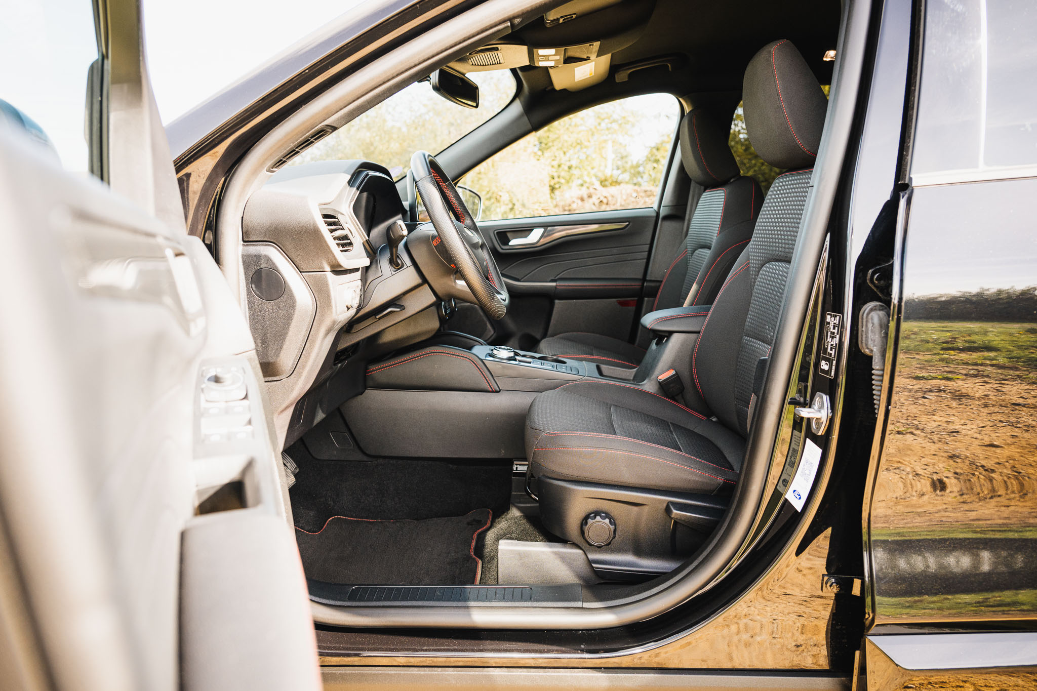 FORD KUGA 2.5 HYBRID FLEXIFUEL E85 ST-Line (V295-296)