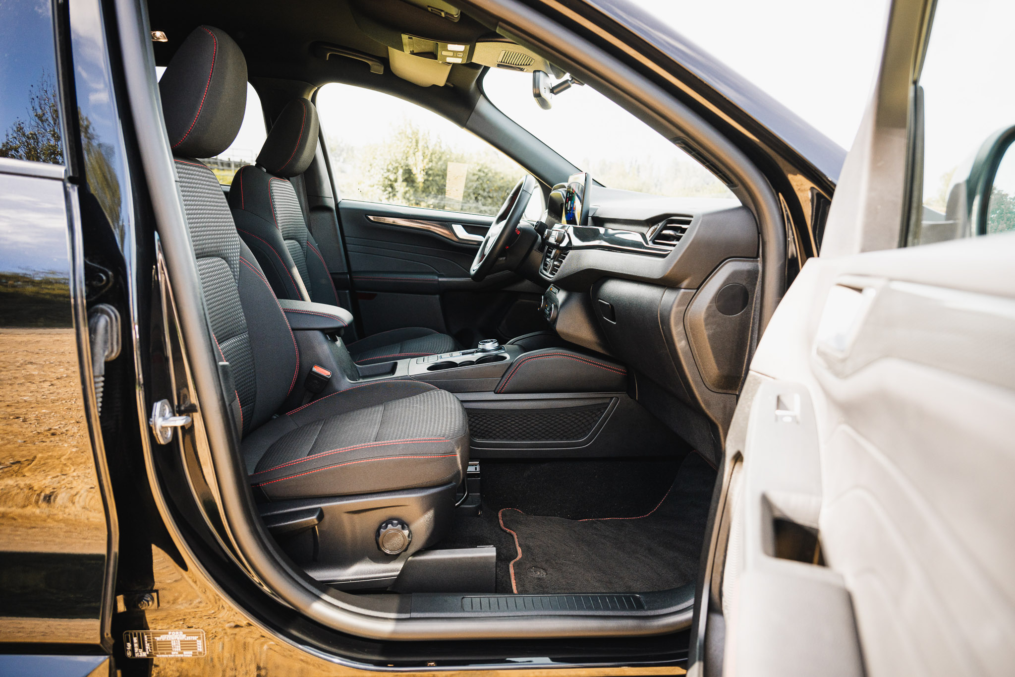 FORD KUGA 2.5 HYBRID FLEXIFUEL E85 ST-Line (V295-296)