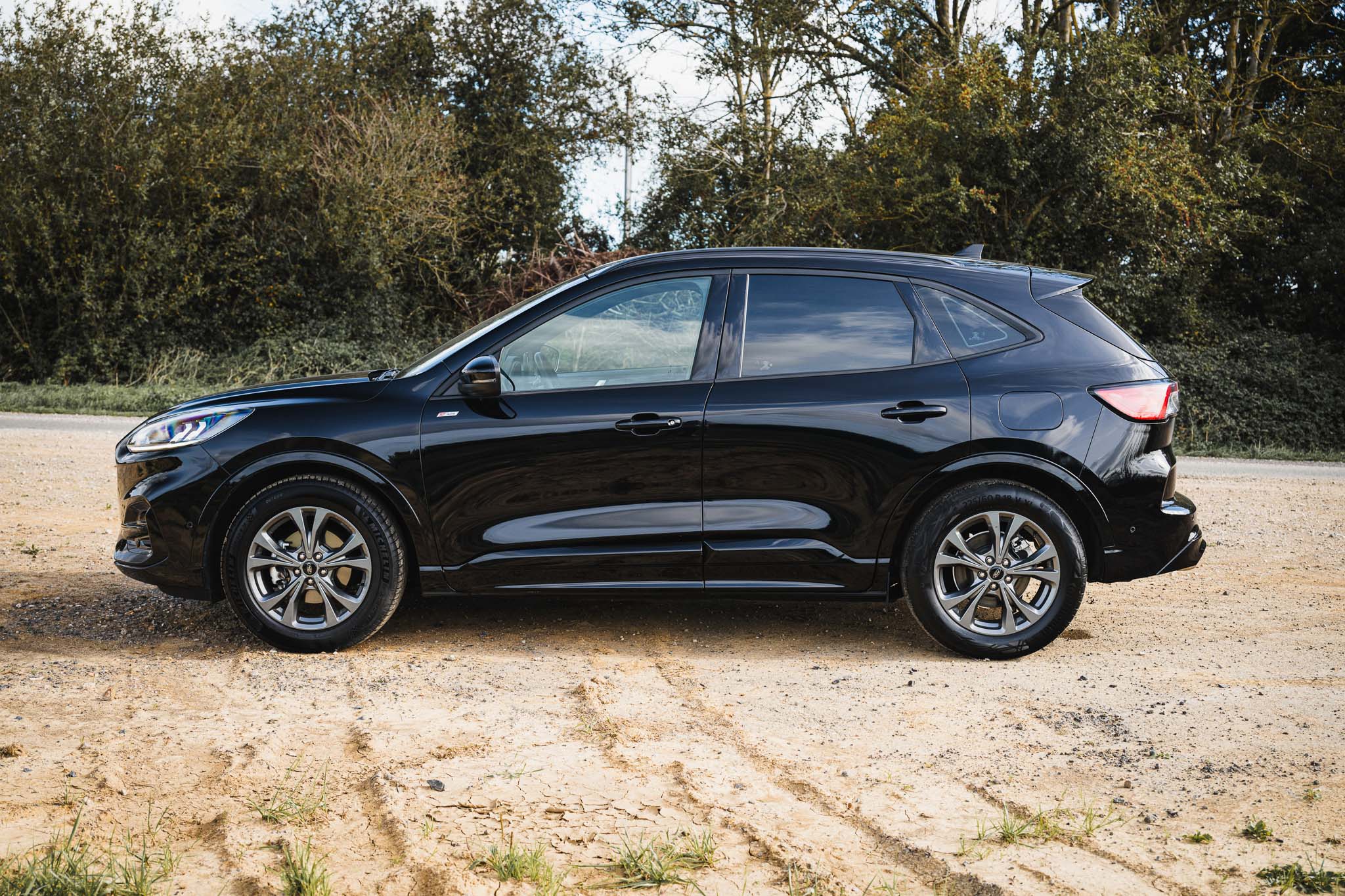 FORD KUGA 2.5 HYBRID FLEXIFUEL E85 ST-Line (V295-296)