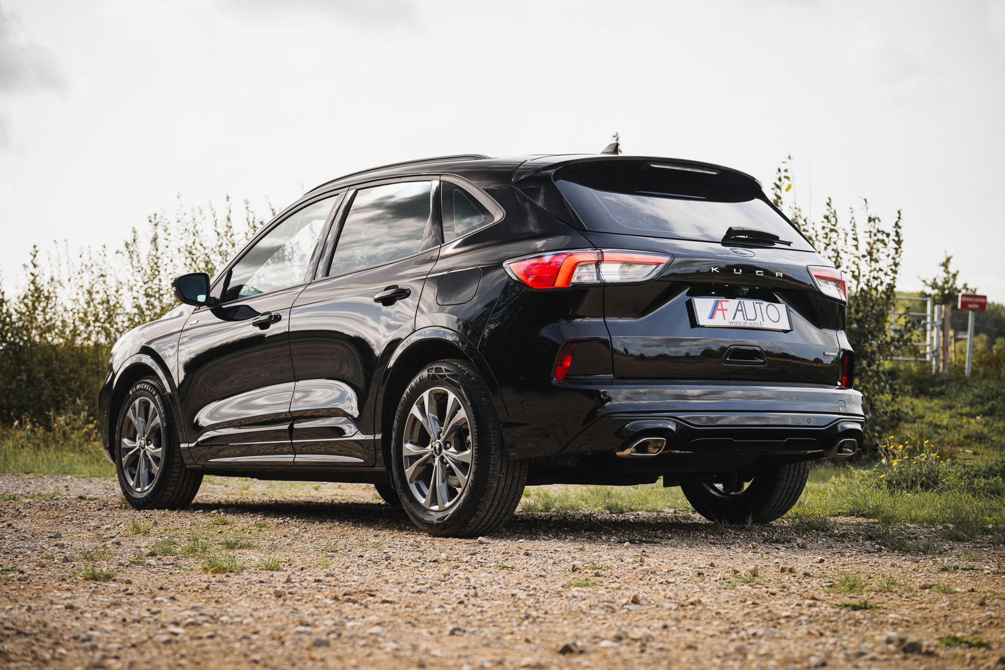 FORD KUGA 2.5 HYBRID FLEXIFUEL E85 ST-Line (V295-296)