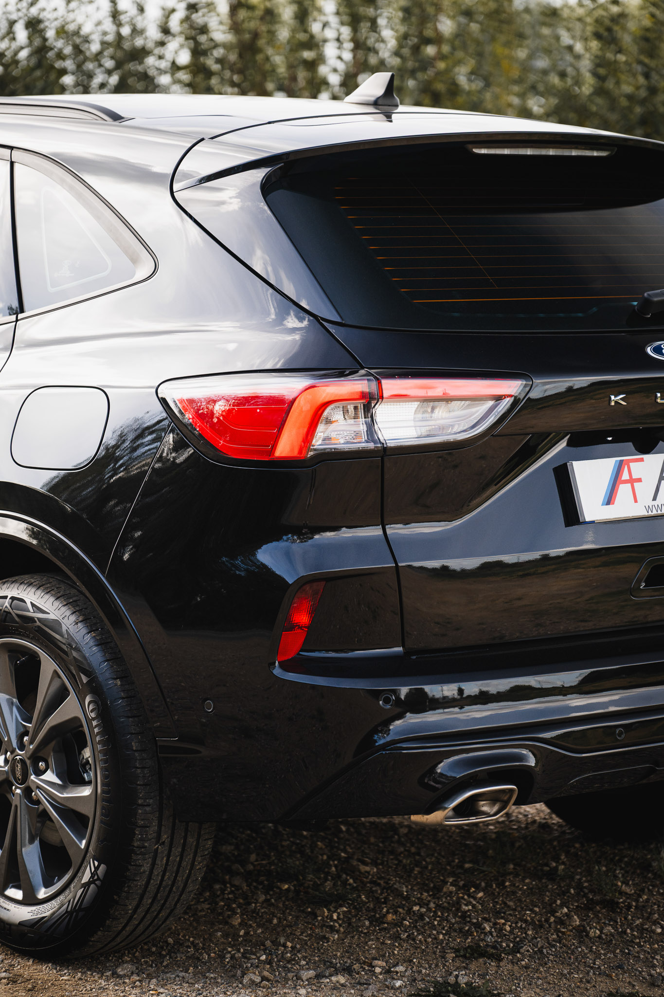 FORD KUGA 2.5 HYBRID FLEXIFUEL E85 ST-Line (V295-296)