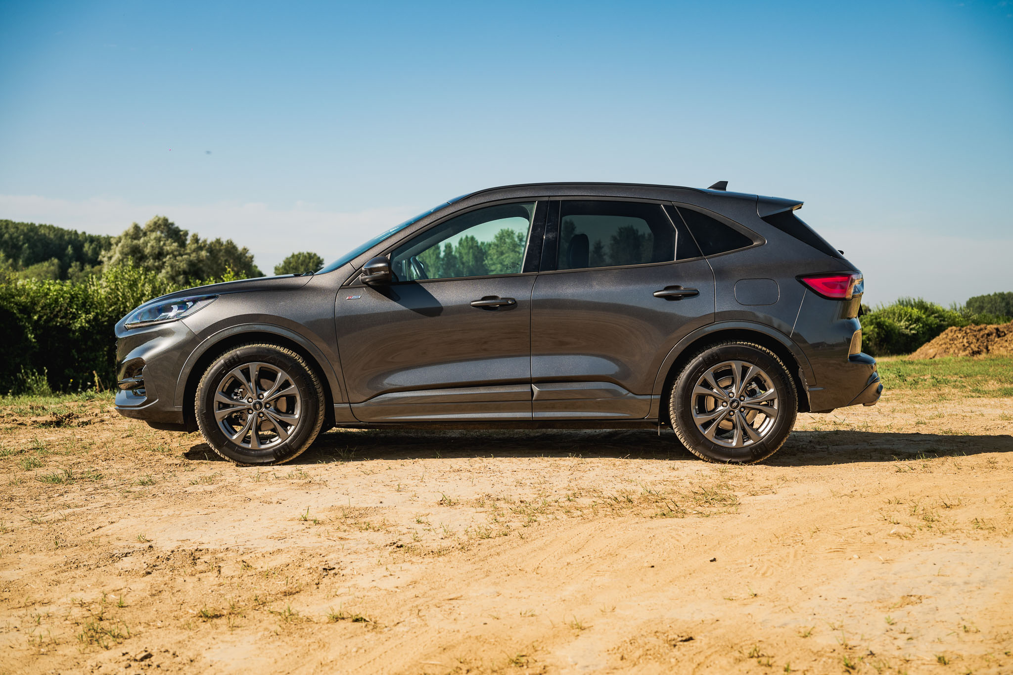 FORD KUGA 2.5 HYBRID FLEXIFUEL E85 ST-Line X