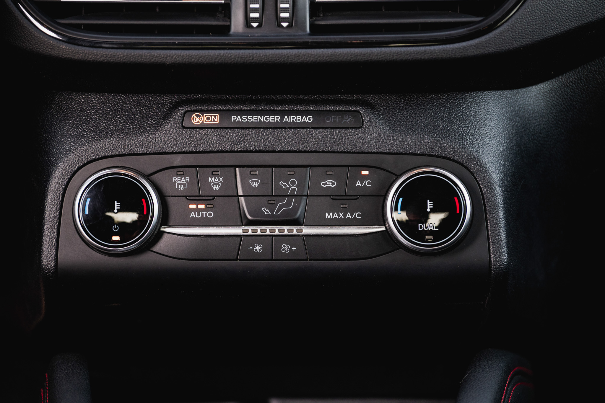 FORD KUGA 2.5 HYBRID FLEXIFUEL E85 ST-Line X