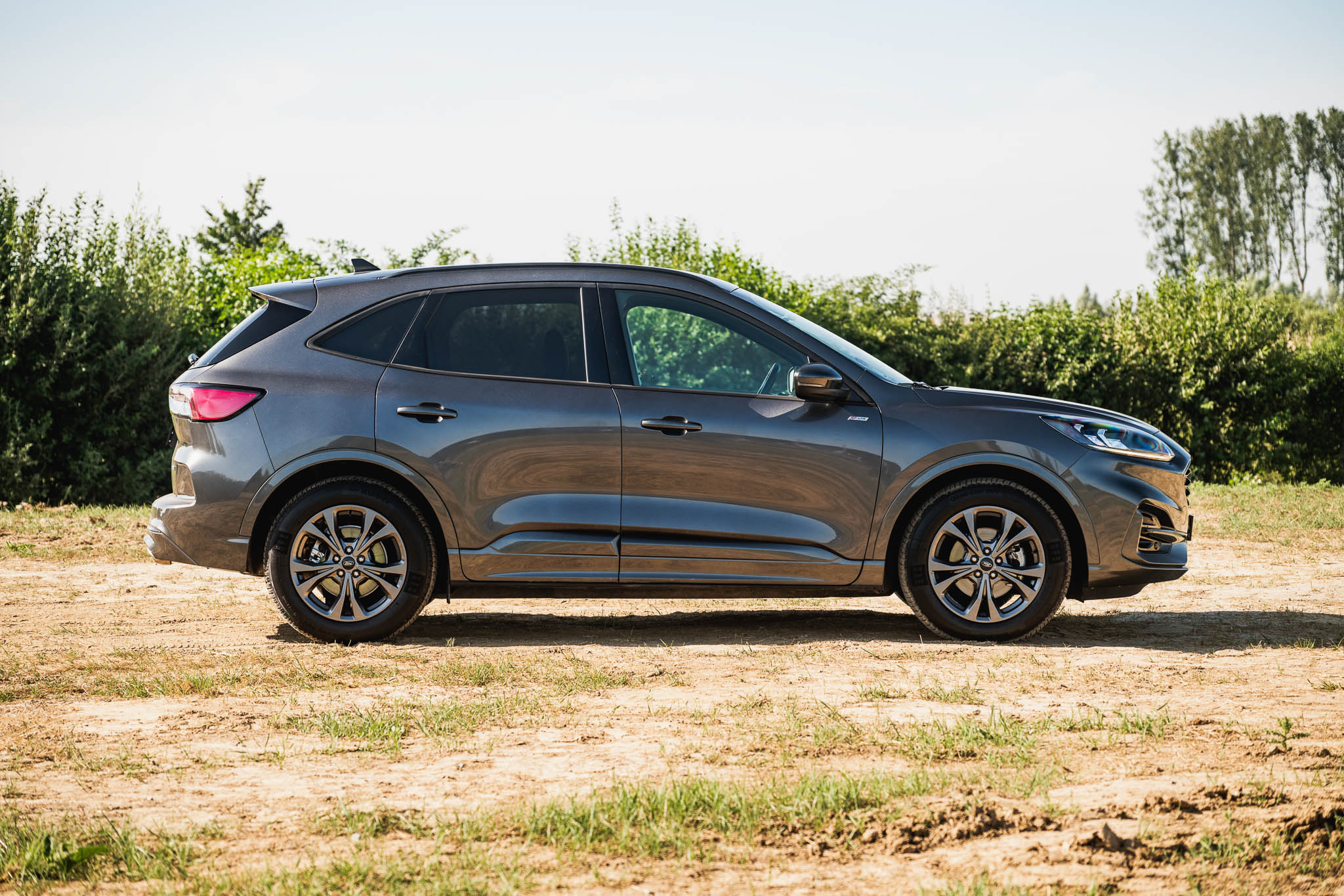 FORD KUGA 2.5 HYBRID FLEXIFUEL E85 ST-Line X