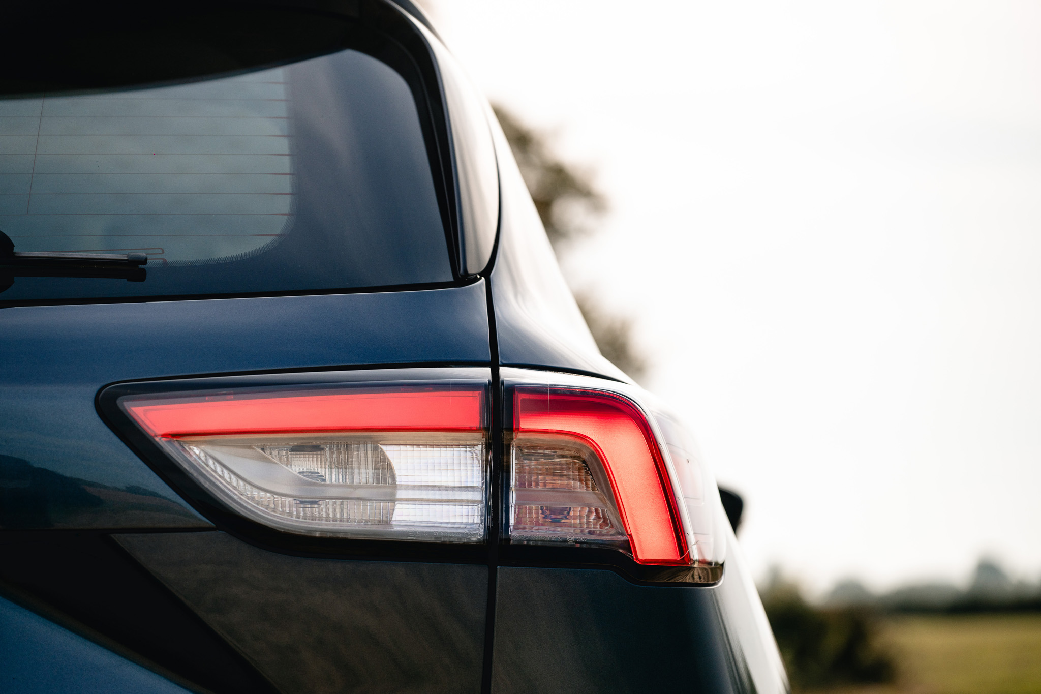 FORD KUGA 2.5 HYBRID FLEXIFUEL E85 Titanium (V300-506)