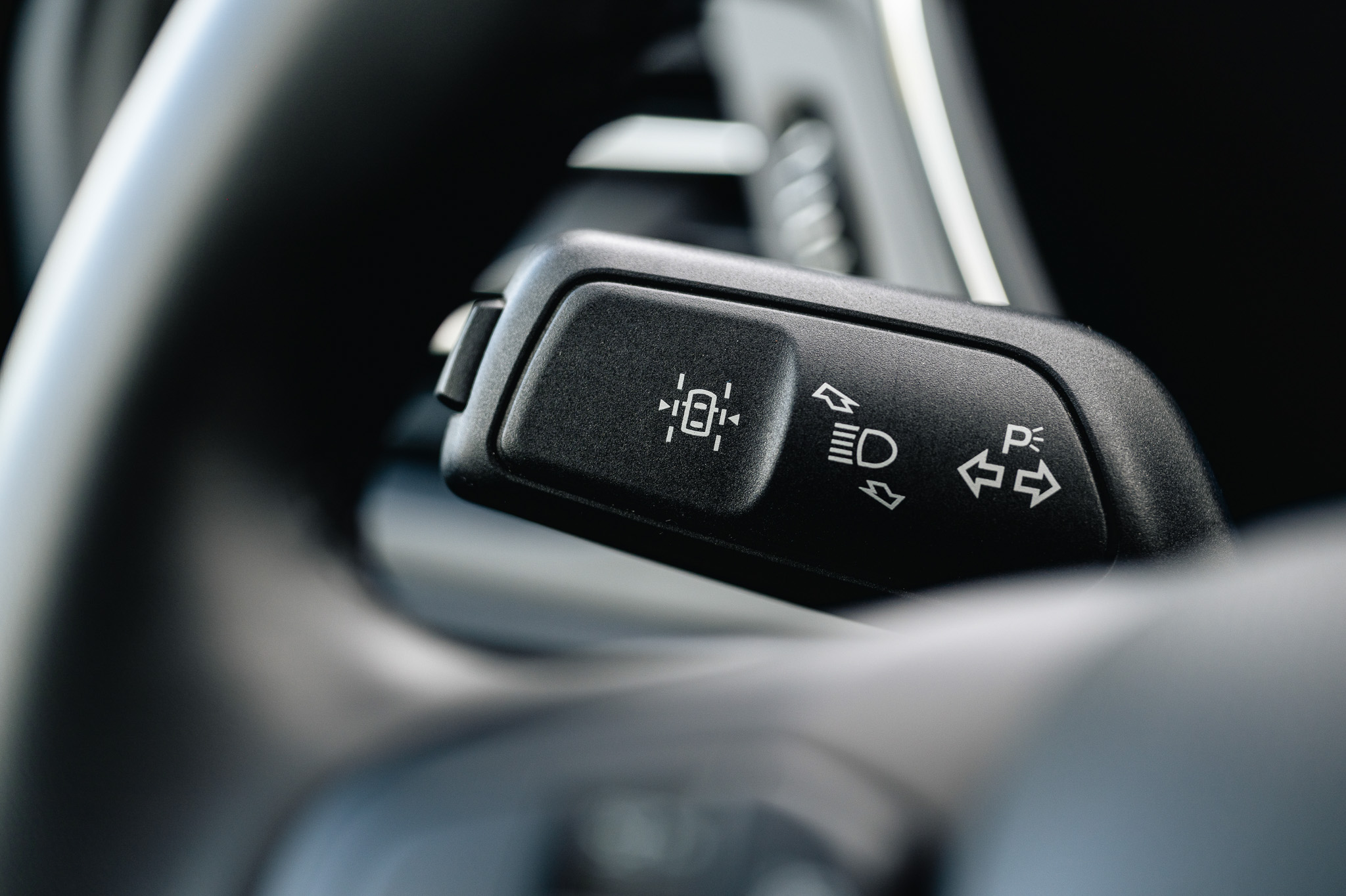 FORD KUGA 2.5 HYBRID FLEXIFUEL E85 Titanium (V300-506)