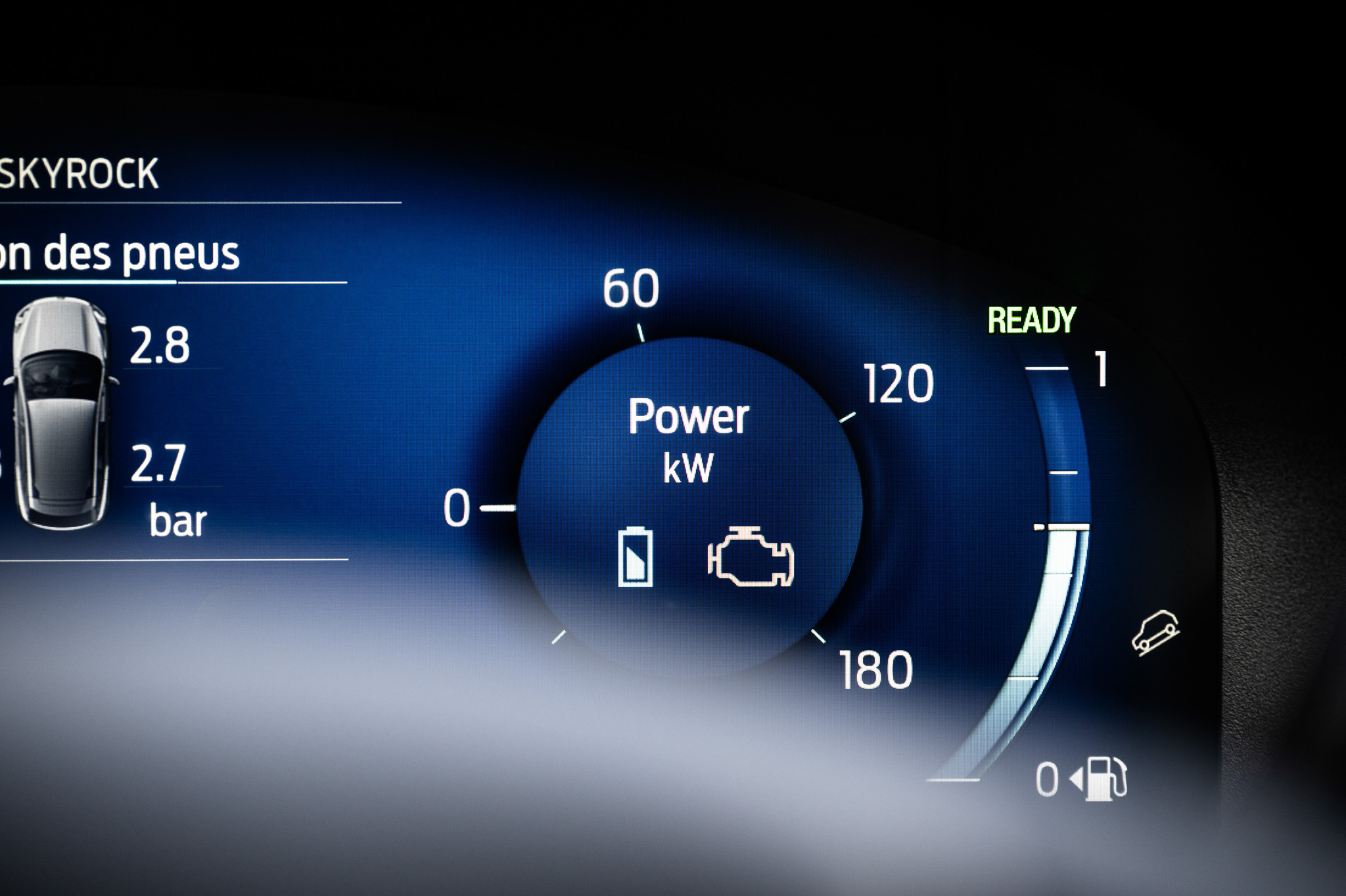 FORD KUGA 2.5 HYBRID FLEXIFUEL E85 ST-Line