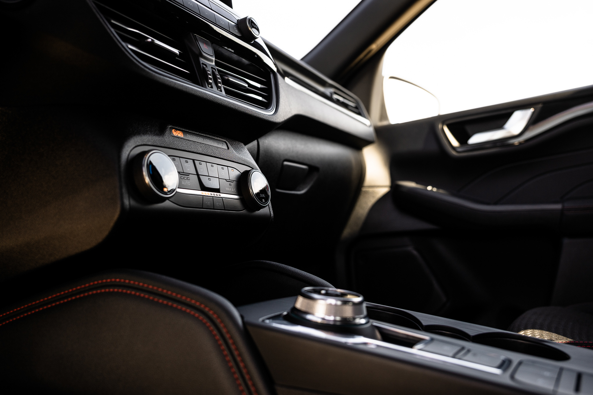 FORD KUGA 2.5 HYBRID FLEXIFUEL E85 ST-Line