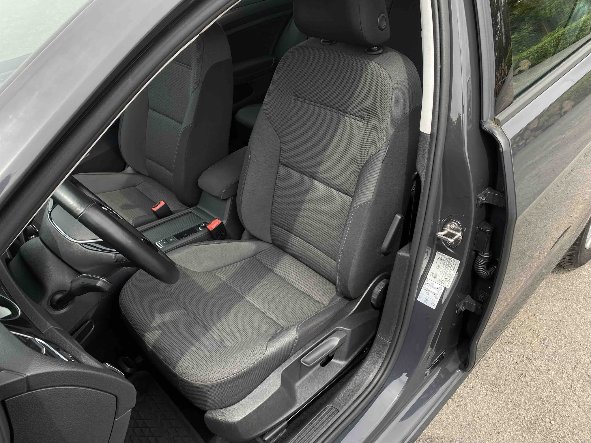 VOLKSWAGEN GOLF Break 1.4 TSi MULTIFUEL (V311-573)