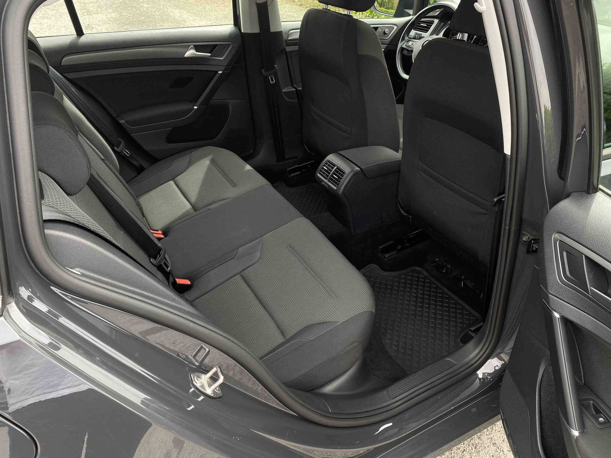 VOLKSWAGEN GOLF Break 1.4 TSi MULTIFUEL (V311-573)