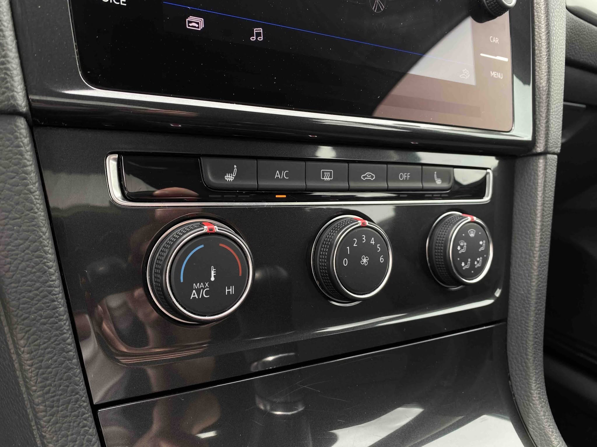 VOLKSWAGEN GOLF Break 1.4 TSi MULTIFUEL (V311-573)